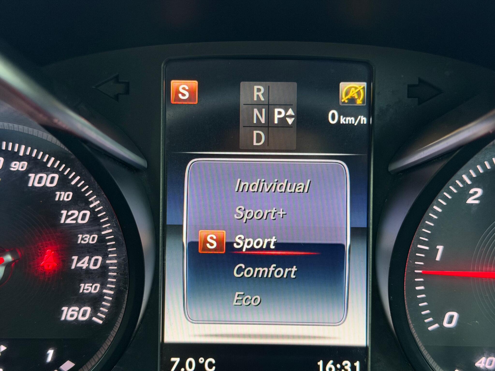 Mercedes C Class - Image 66