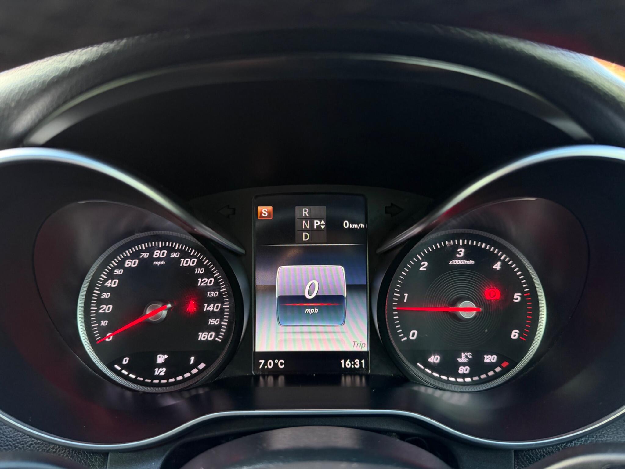 Mercedes C Class - Image 68