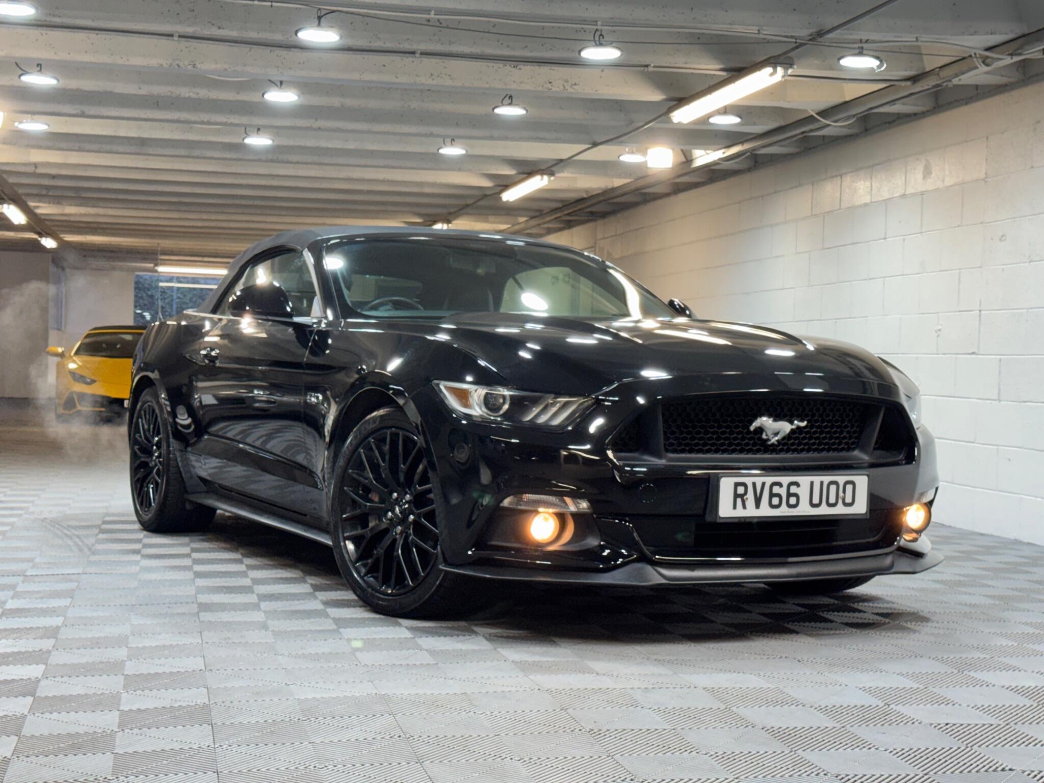 Ford Mustang - Image 7