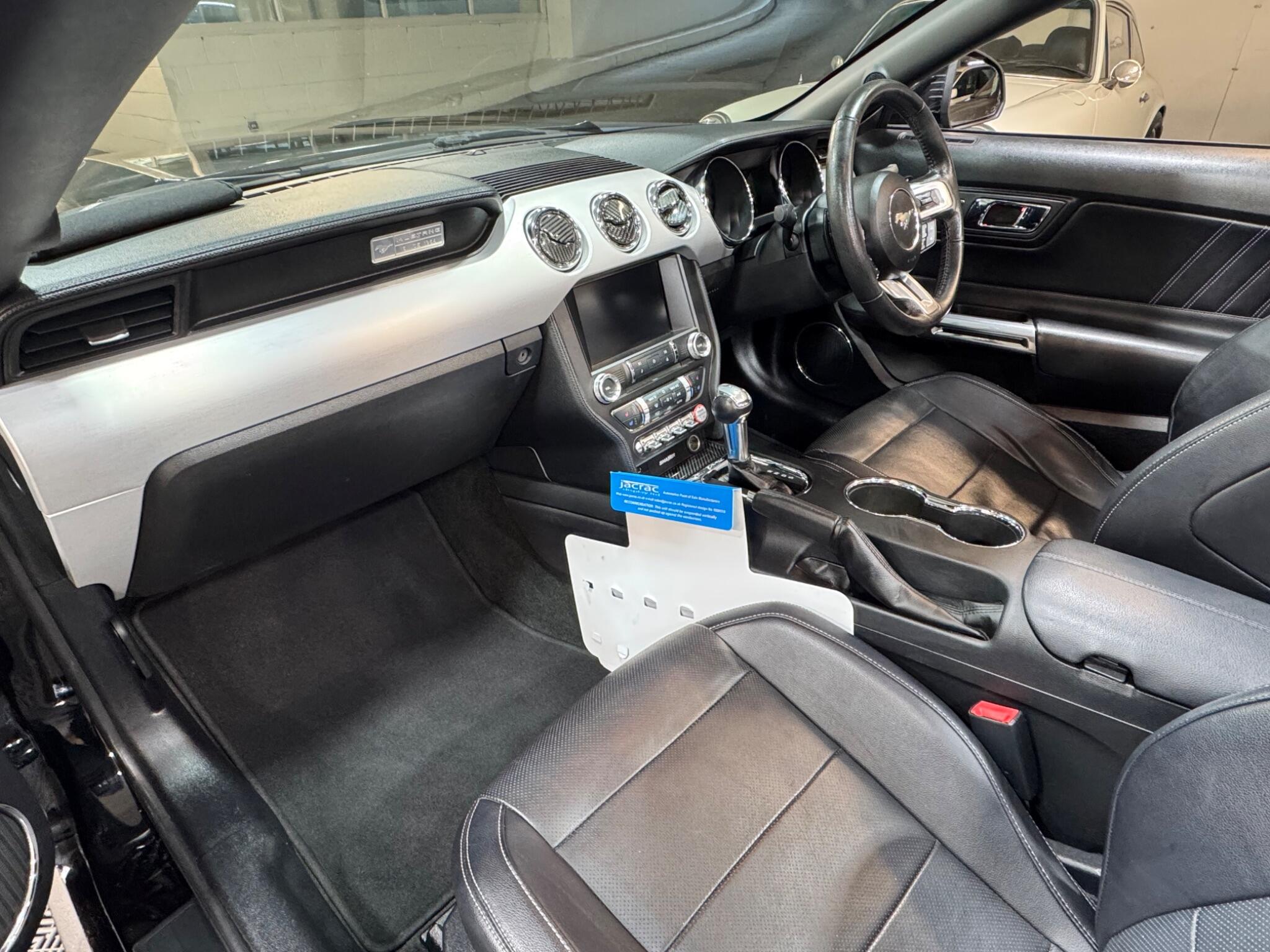 Ford Mustang - Image 17