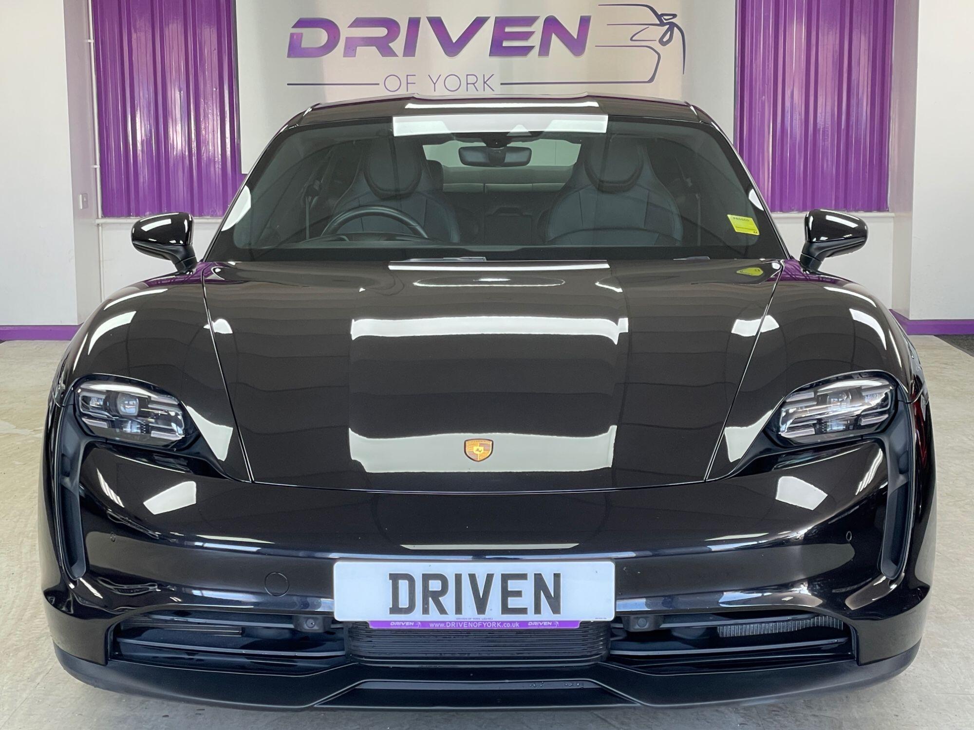 Porsche Taycan - Image 6