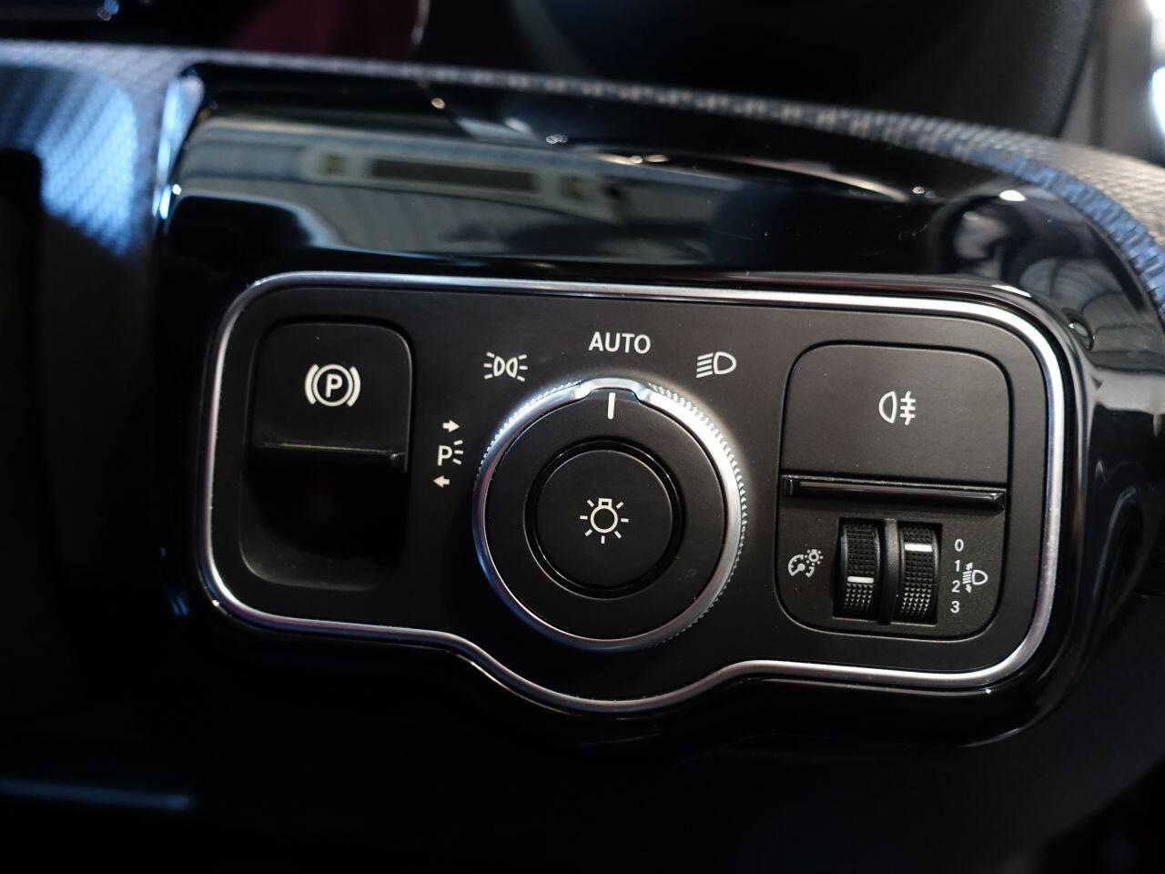 Mercedes-benz A-CLASS - Image 28