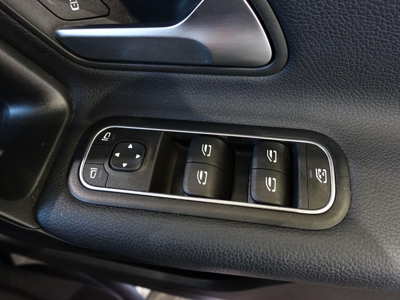 Mercedes-benz A-CLASS - Image 30