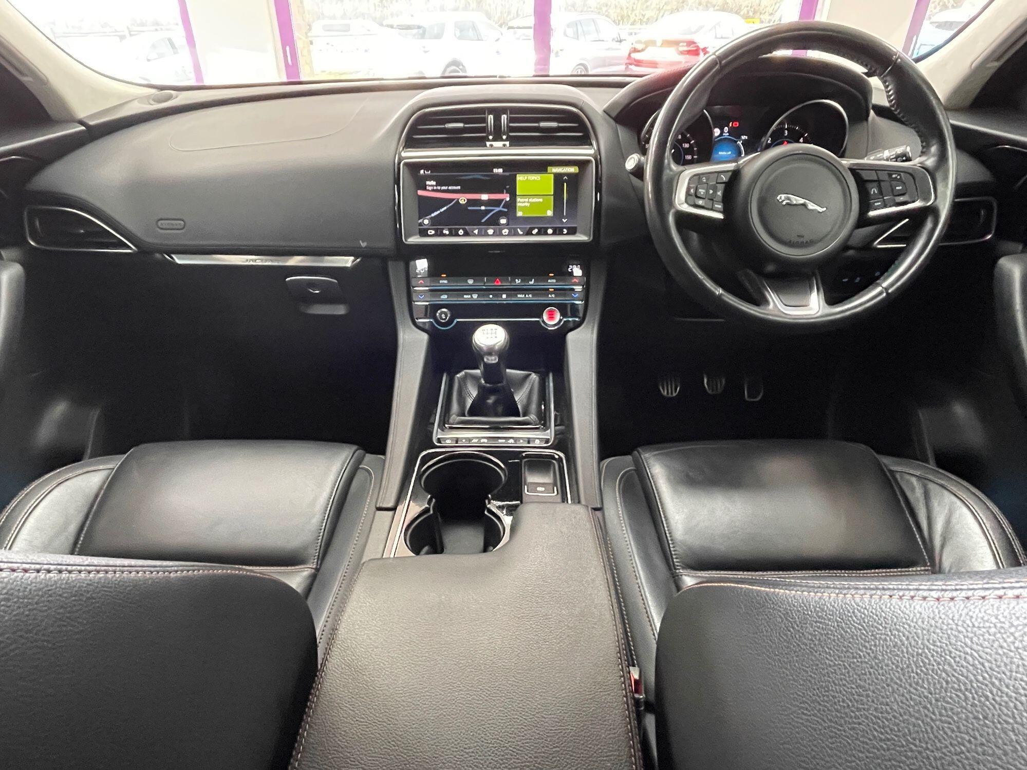 Jaguar F-Pace - Image 2