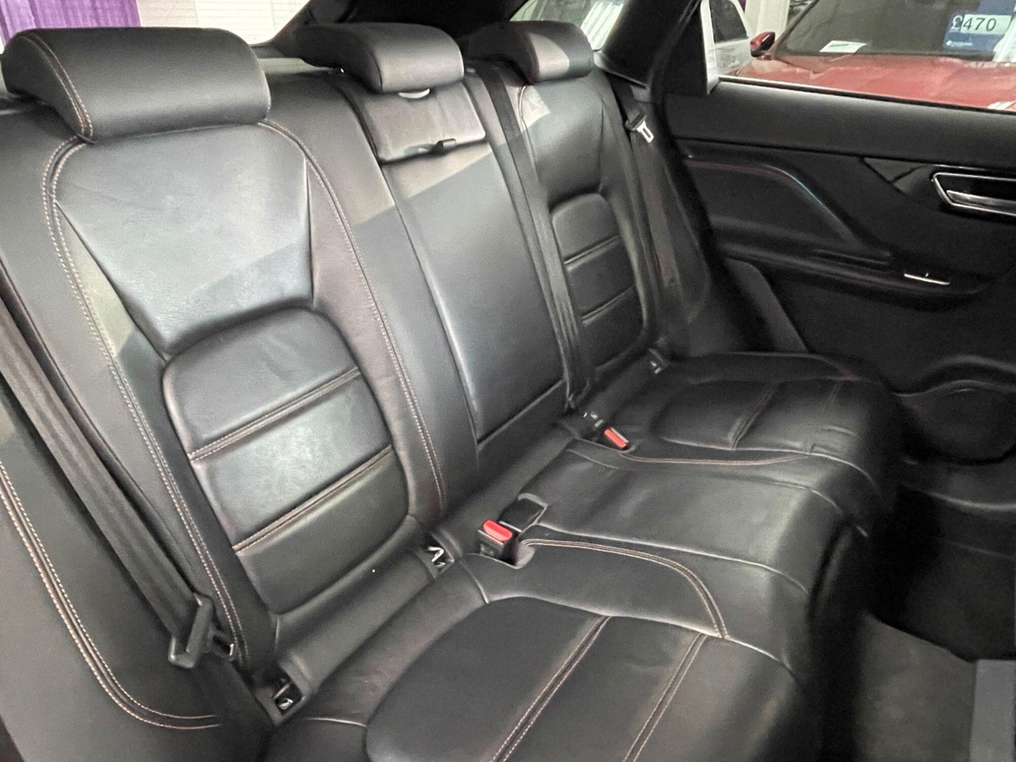 Jaguar F-Pace - Image 27