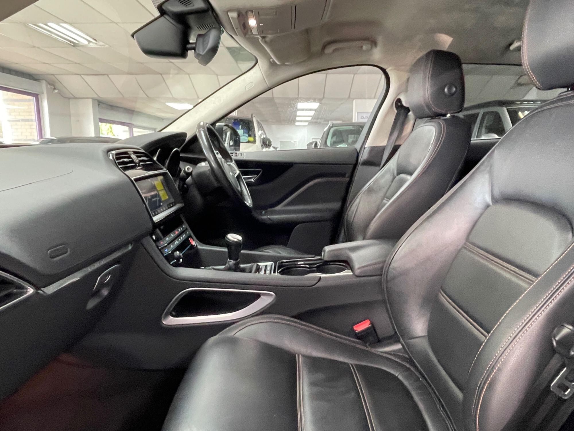 Jaguar F-Pace - Image 32