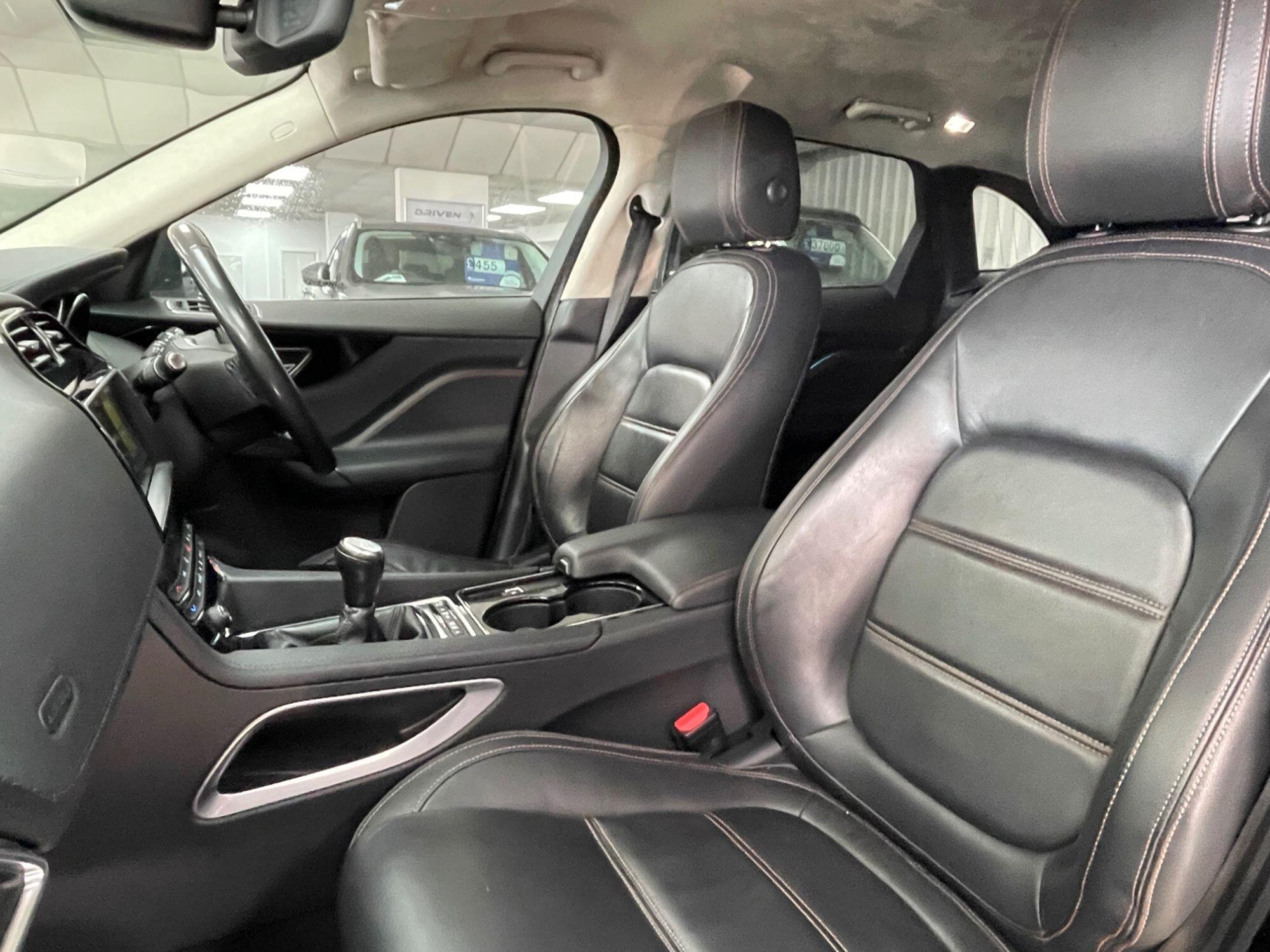 Jaguar F-Pace - Image 33