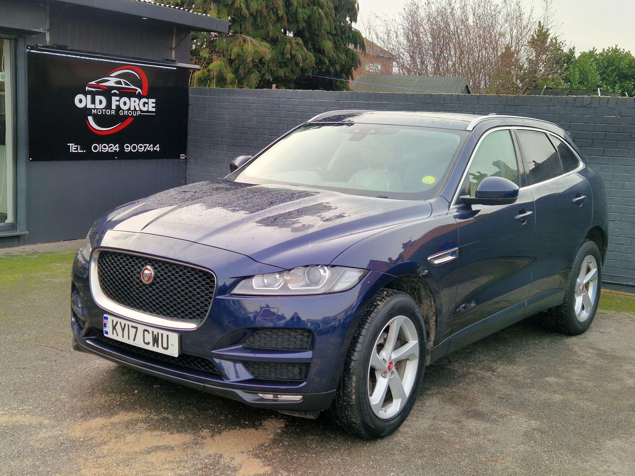 Jaguar F-Pace