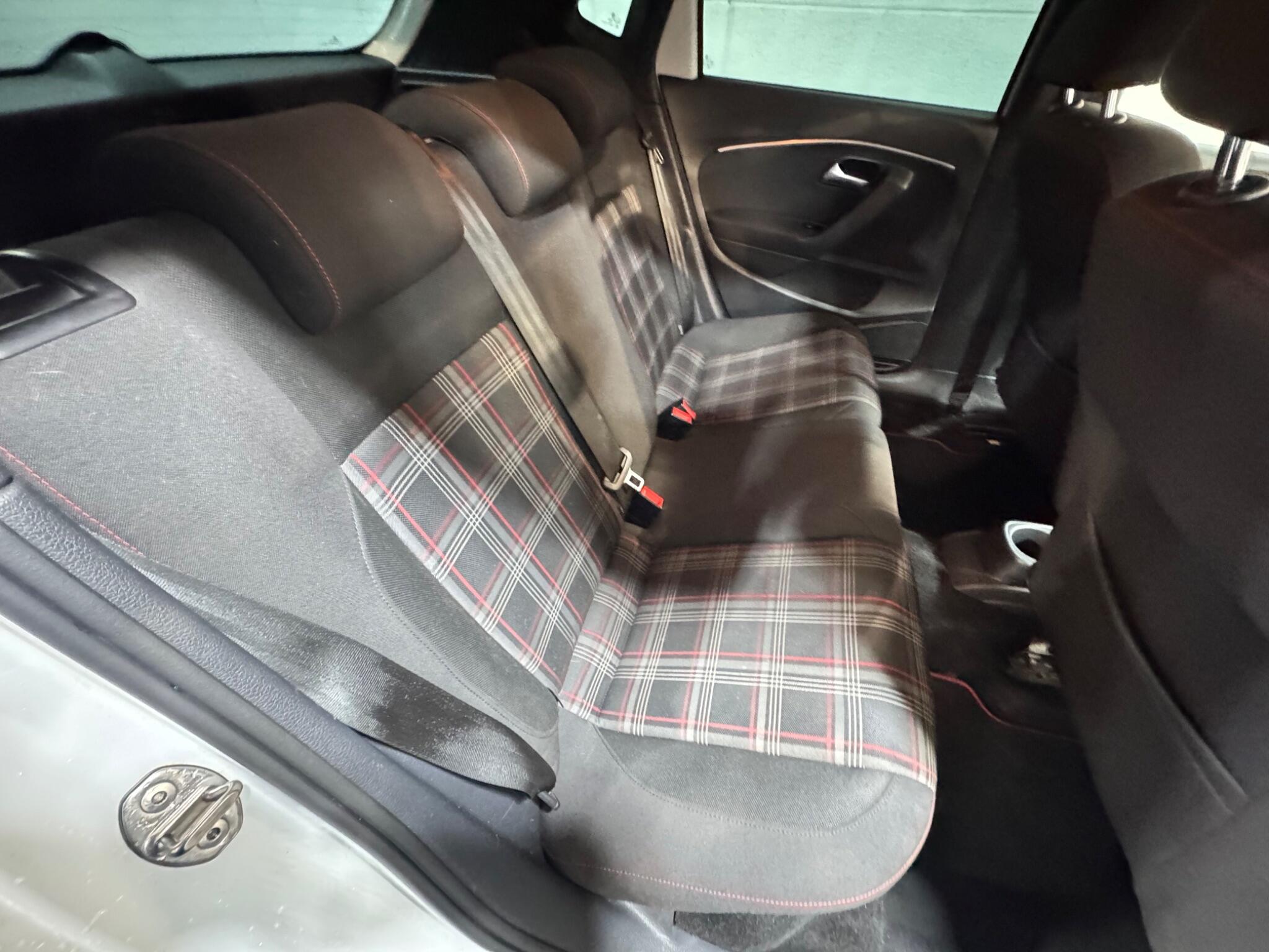 Volkswagen Polo - Image 12