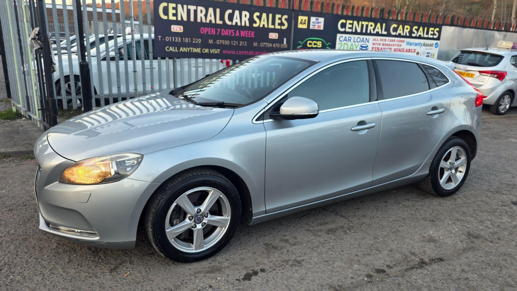 Volvo V40 - Image 17