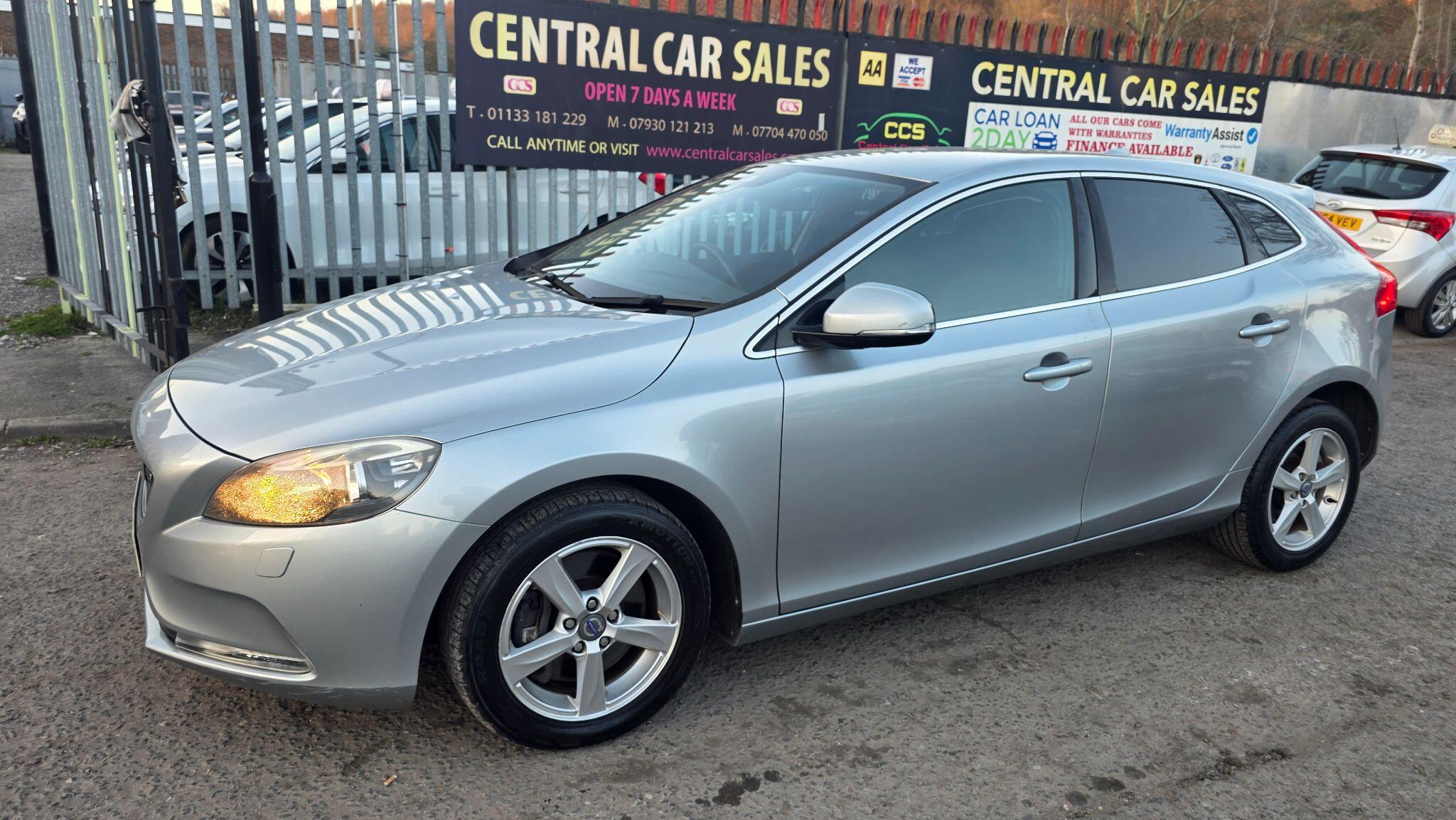 Volvo V40 - Image 19