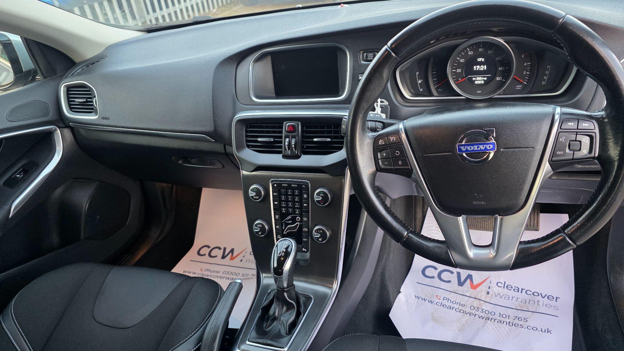 Volvo V40 - Image 27