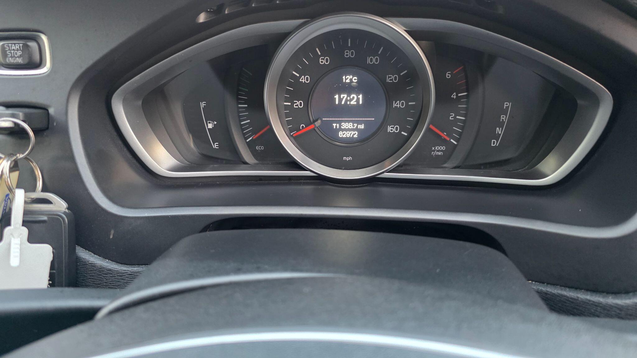 Volvo V40 - Image 28