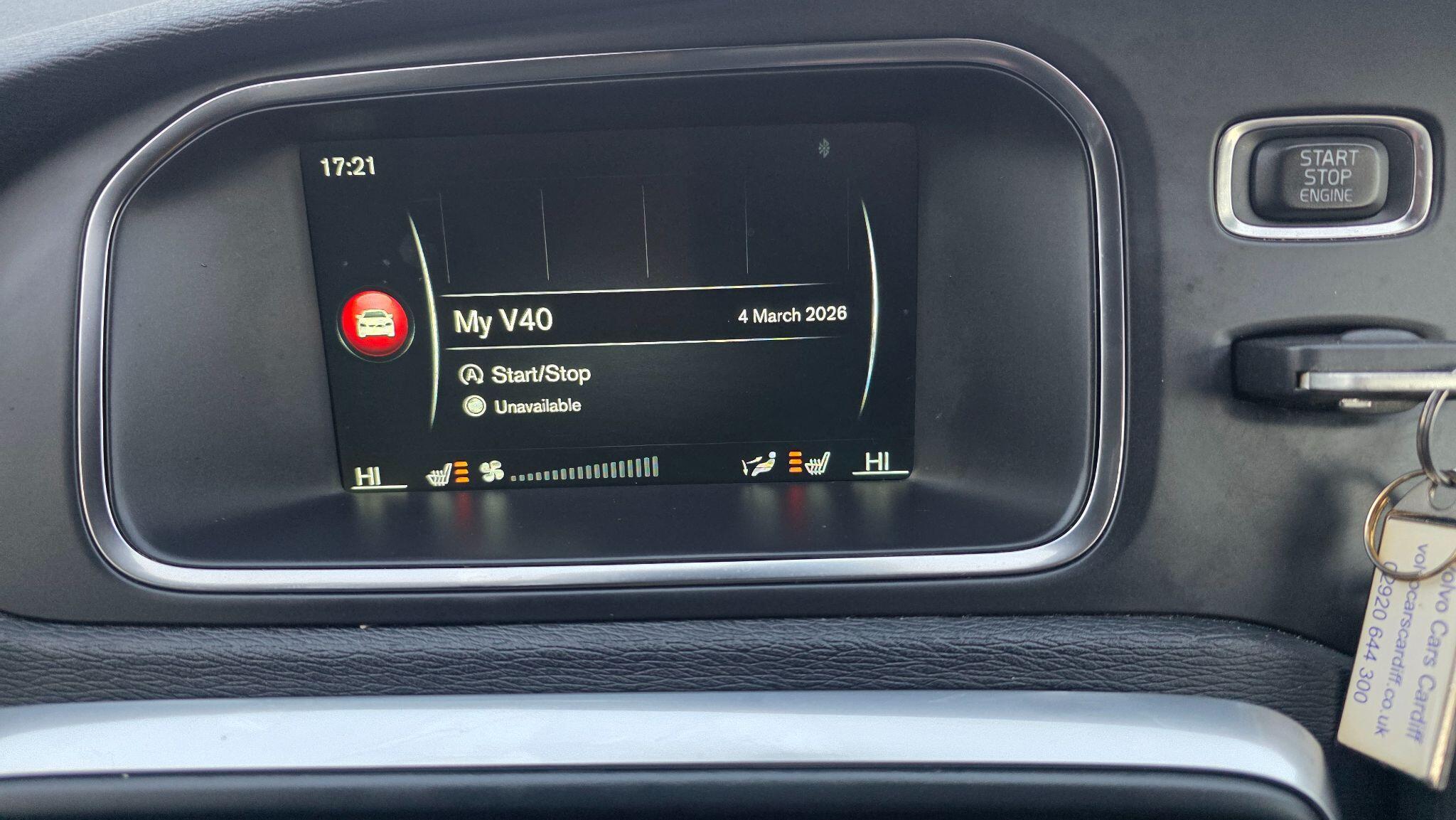 Volvo V40 - Image 30