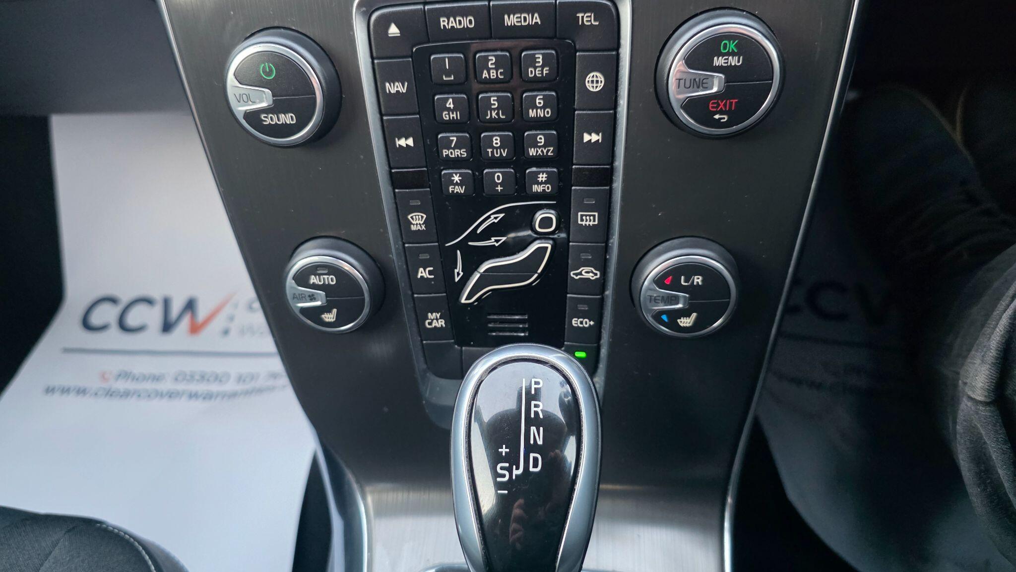 Volvo V40 - Image 31