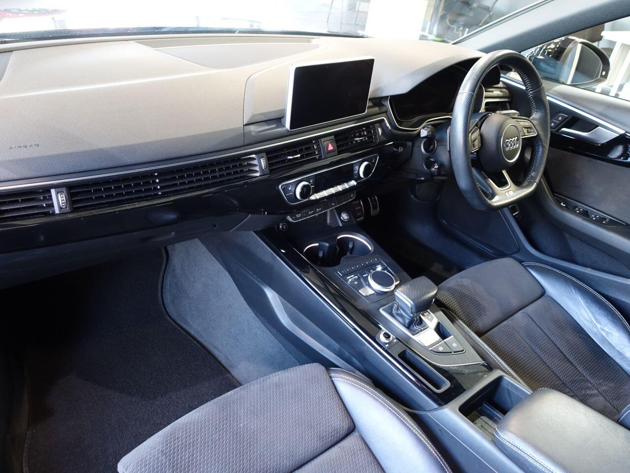 Audi A4 Avant - Image 14