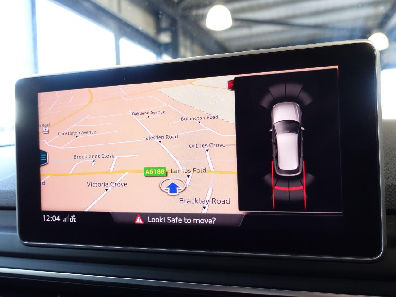 Audi A4 Avant - Image 32