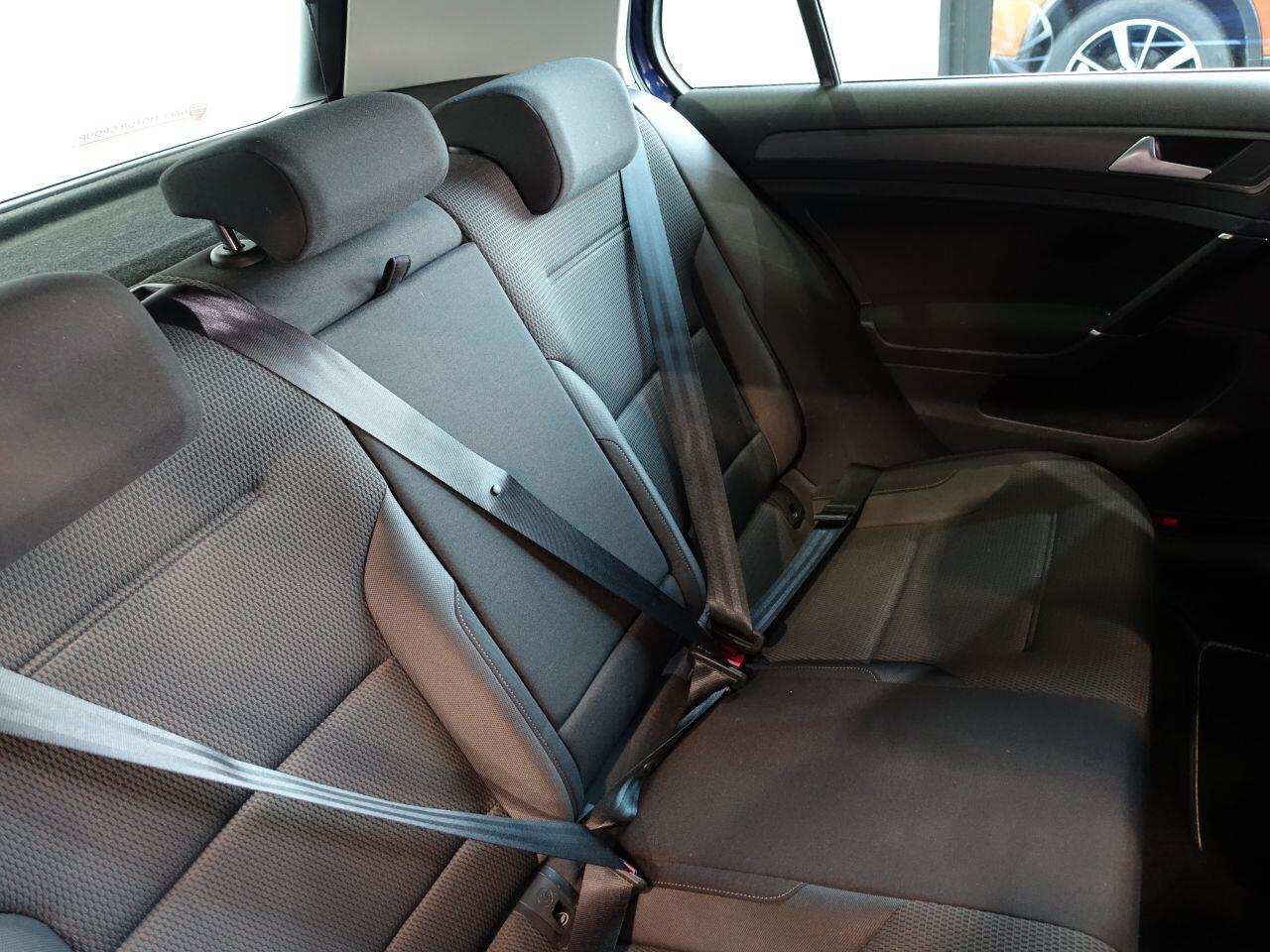Volkswagen Golf - Image 19