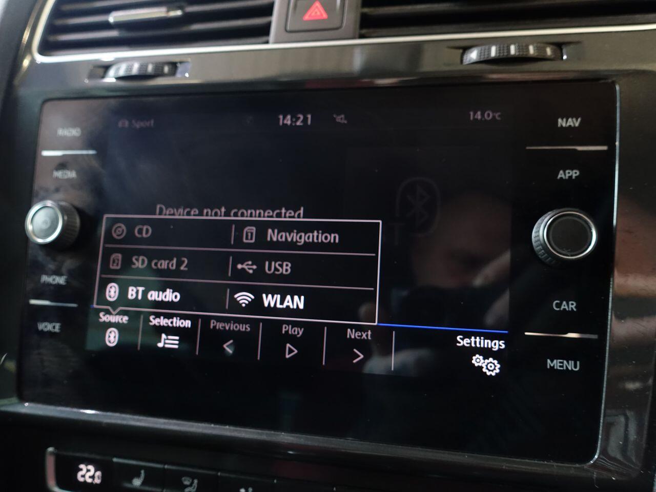 Volkswagen Golf - Image 35