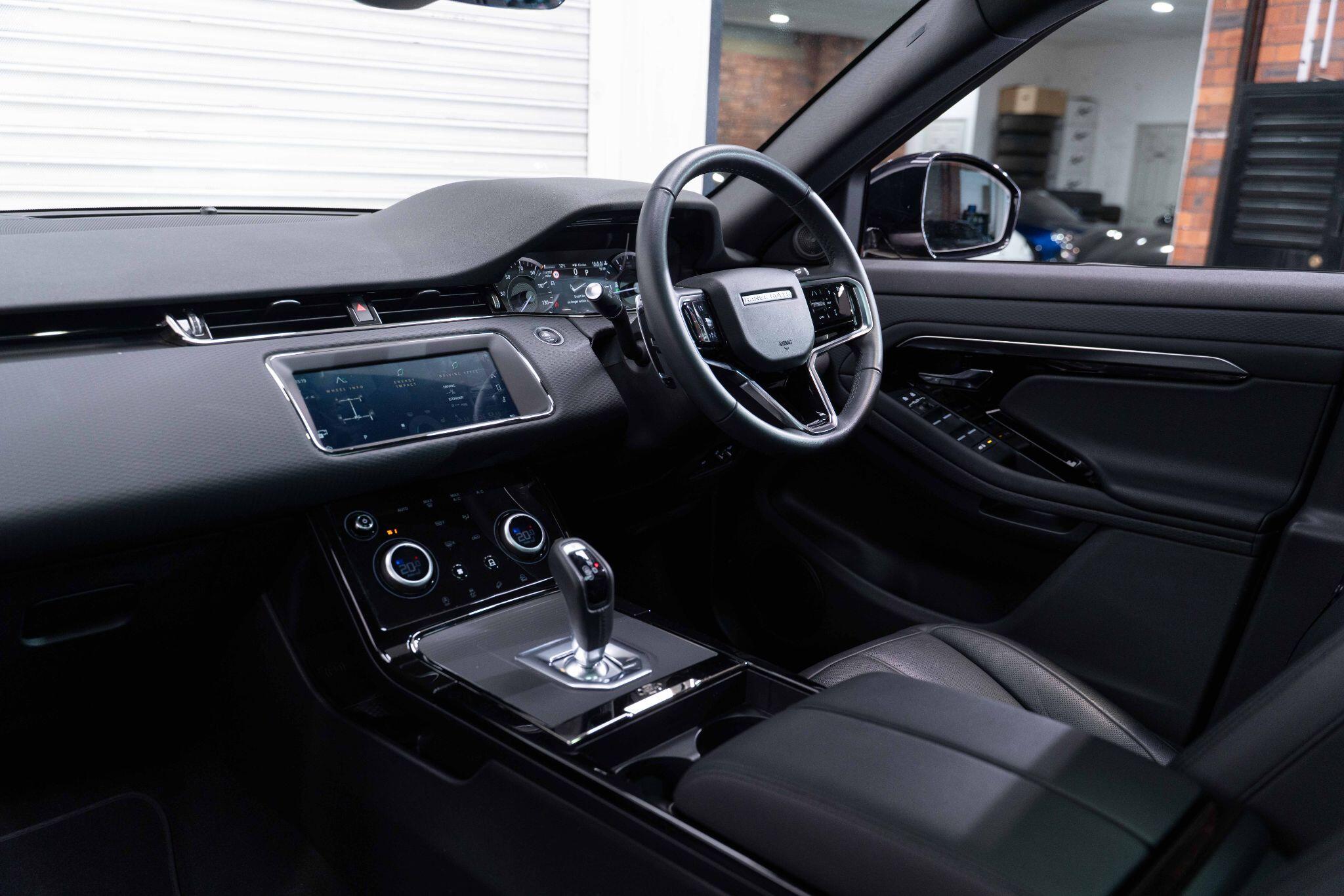 Land Rover Range Rover Evoque - Image 10