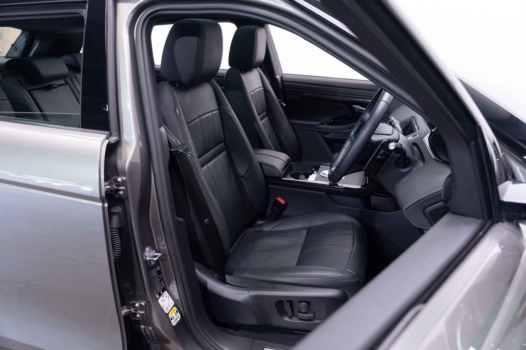 Land Rover Range Rover Evoque - Image 12