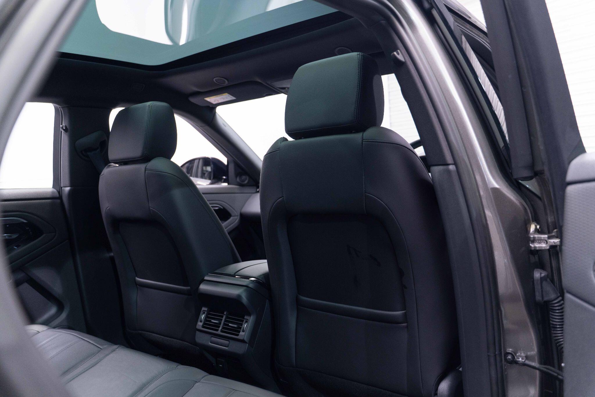 Land Rover Range Rover Evoque - Image 14