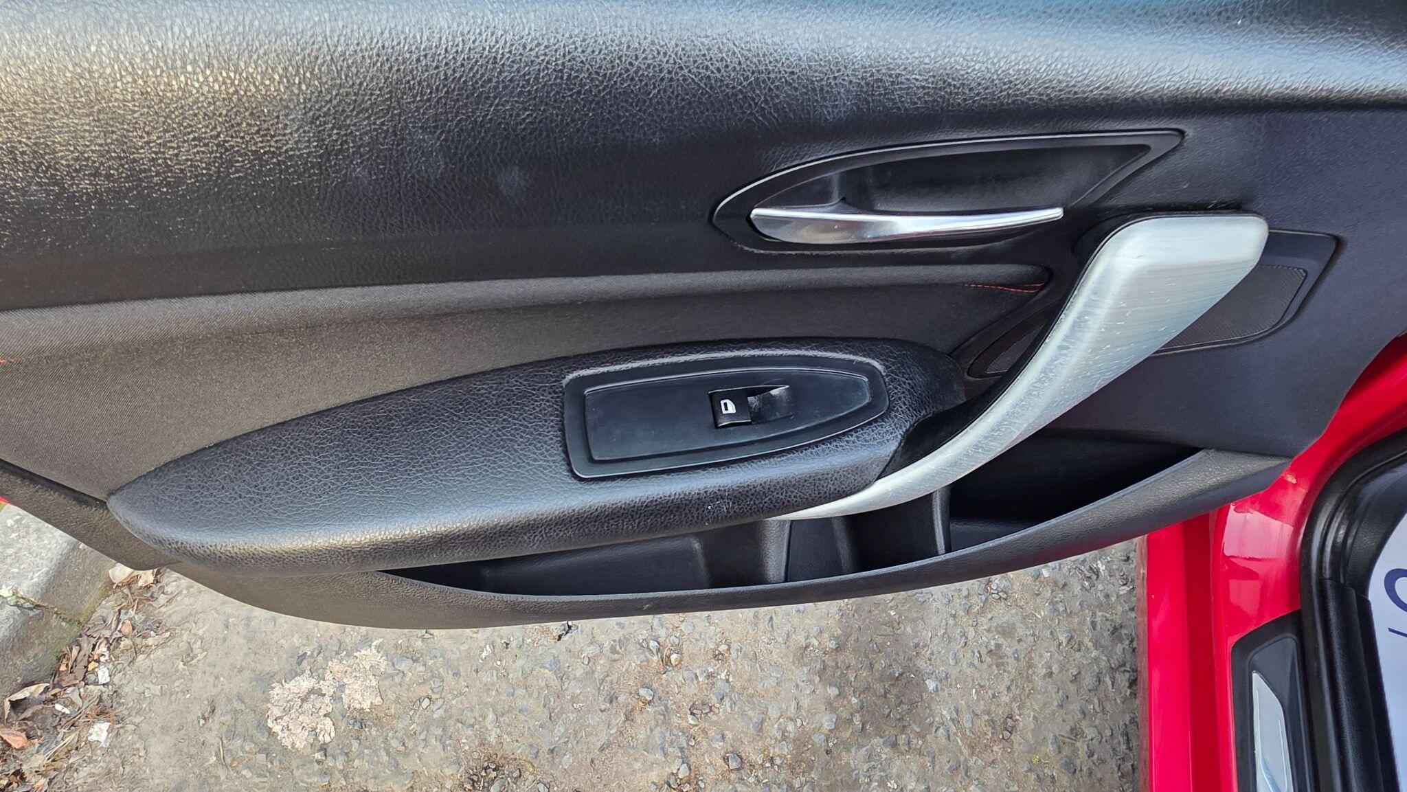 BMW 1 Series - Image 27