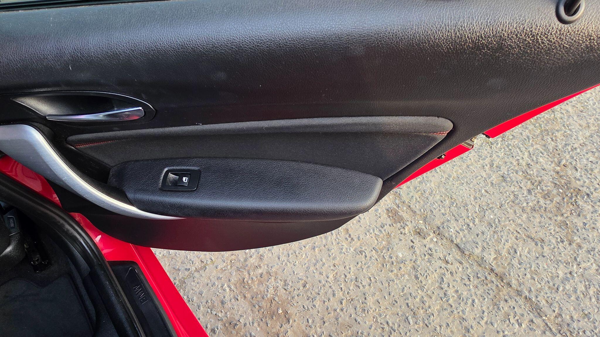 BMW 1 Series - Image 38