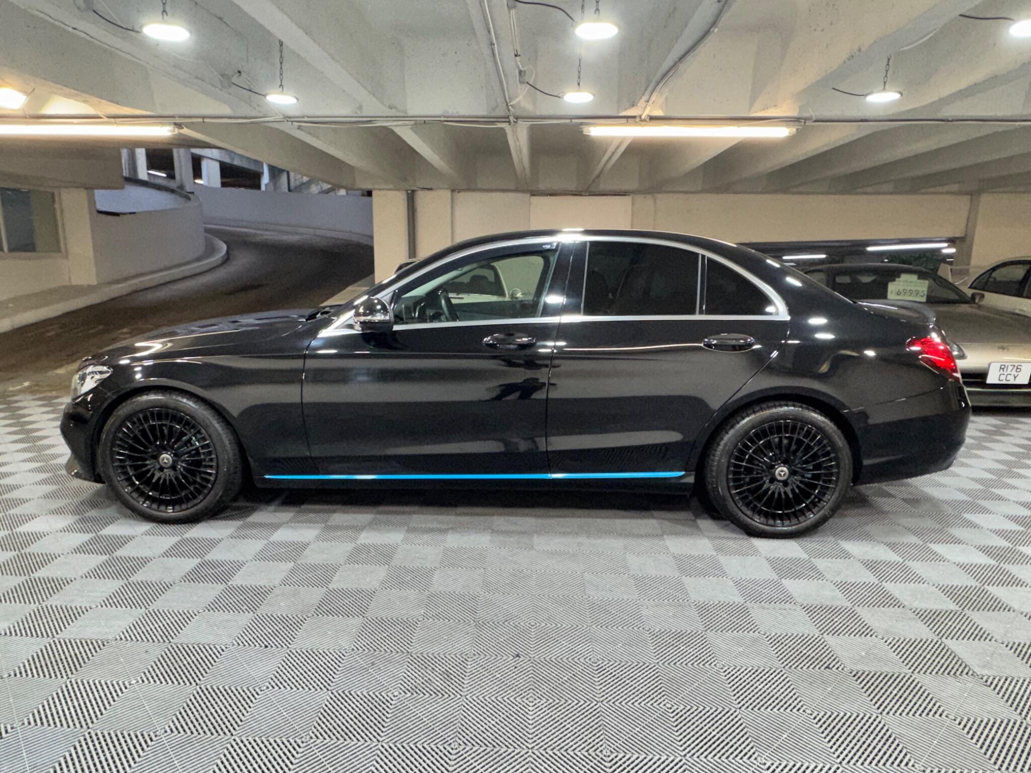 Mercedes C Class - Image 2