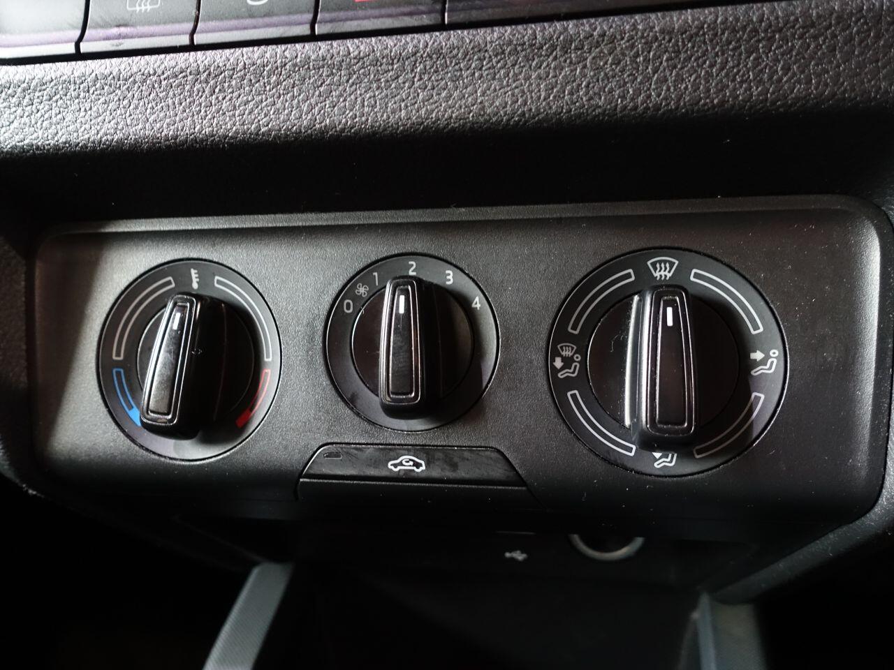 Skoda Fabia - Image 25