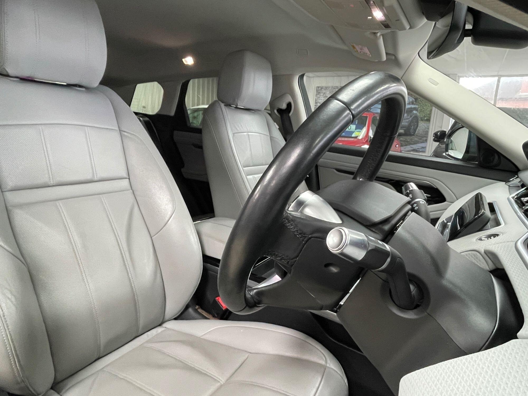 Land Rover Range Rover Evoque - Image 26