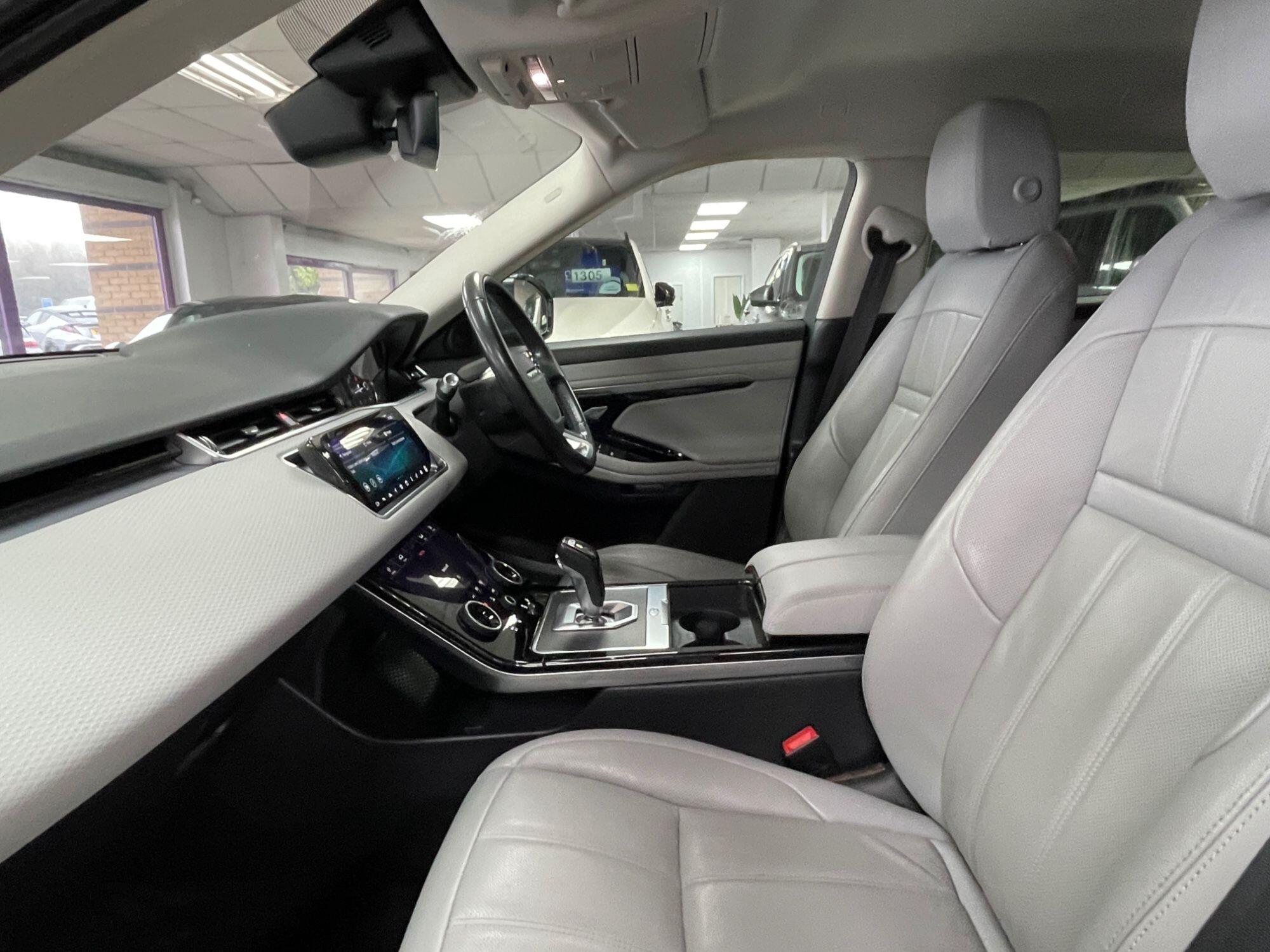 Land Rover Range Rover Evoque - Image 32