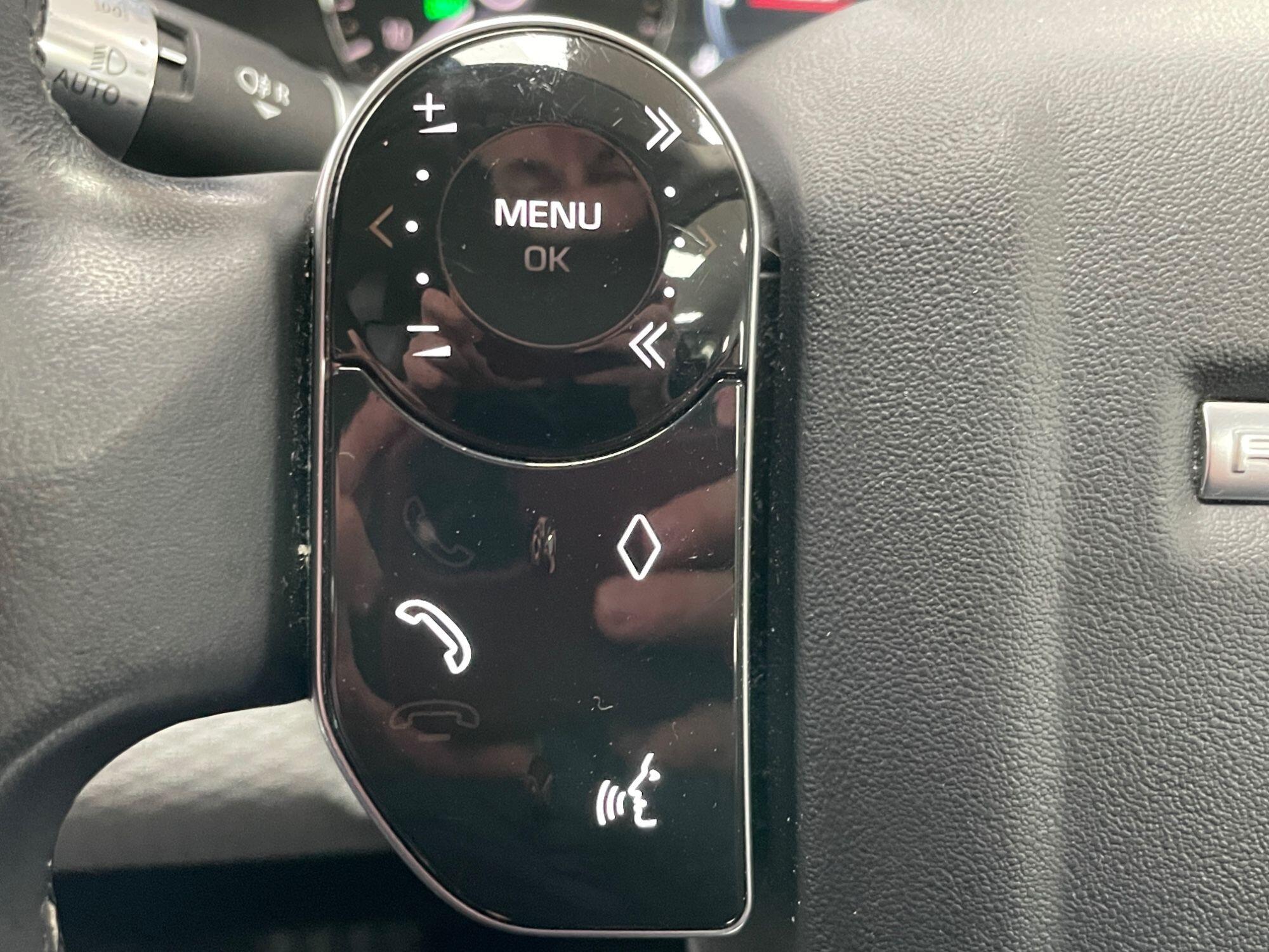 Land Rover Range Rover Evoque - Image 35