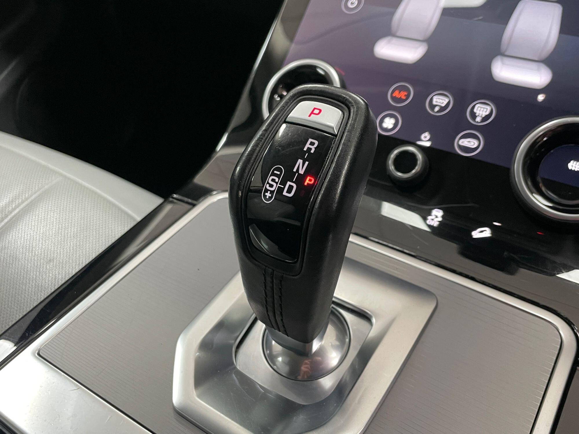 Land Rover Range Rover Evoque - Image 48