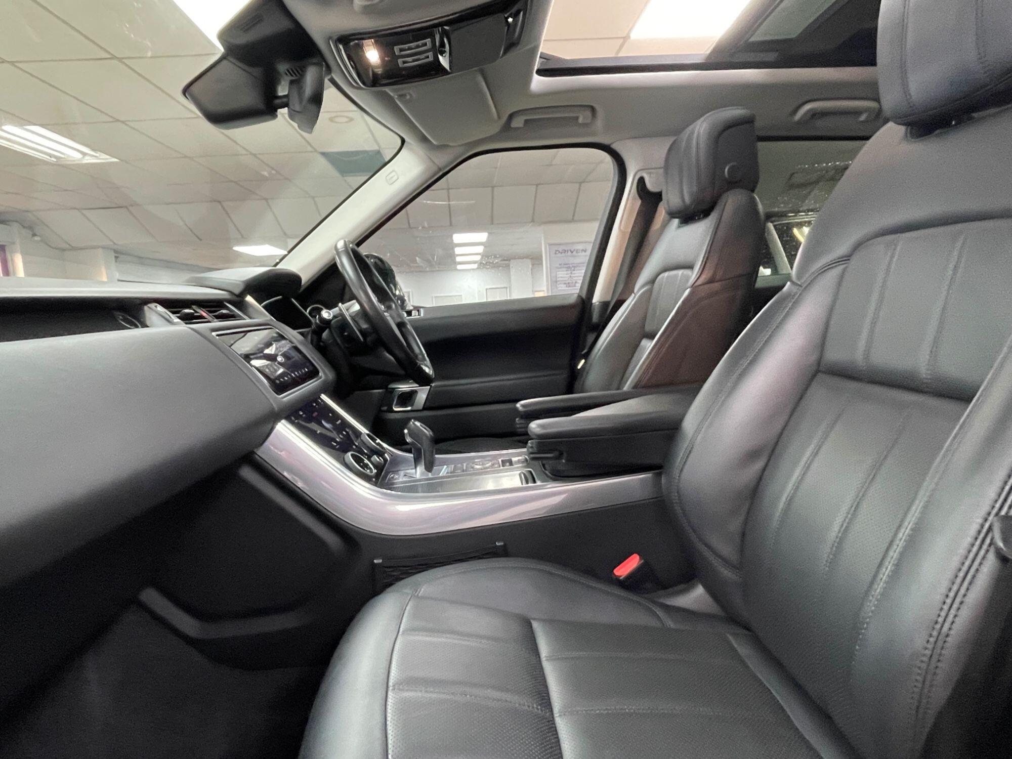 Land Rover RANGE ROVER SPORT - Image 32