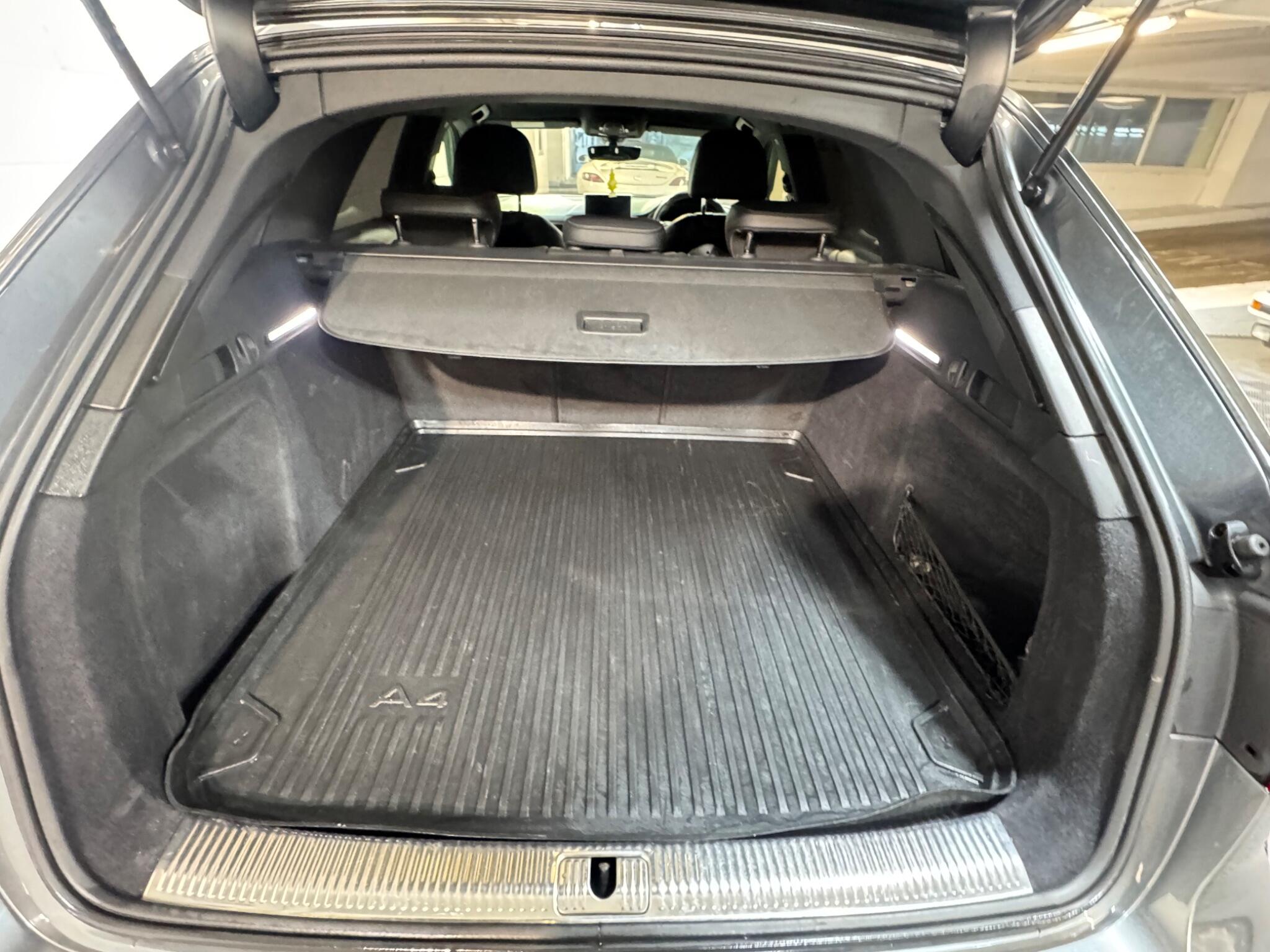 Audi A4 Avant - Image 12