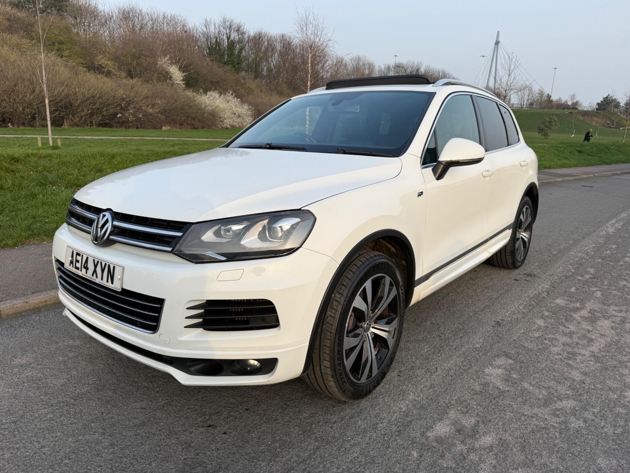 Volkswagen Touareg - Image 11