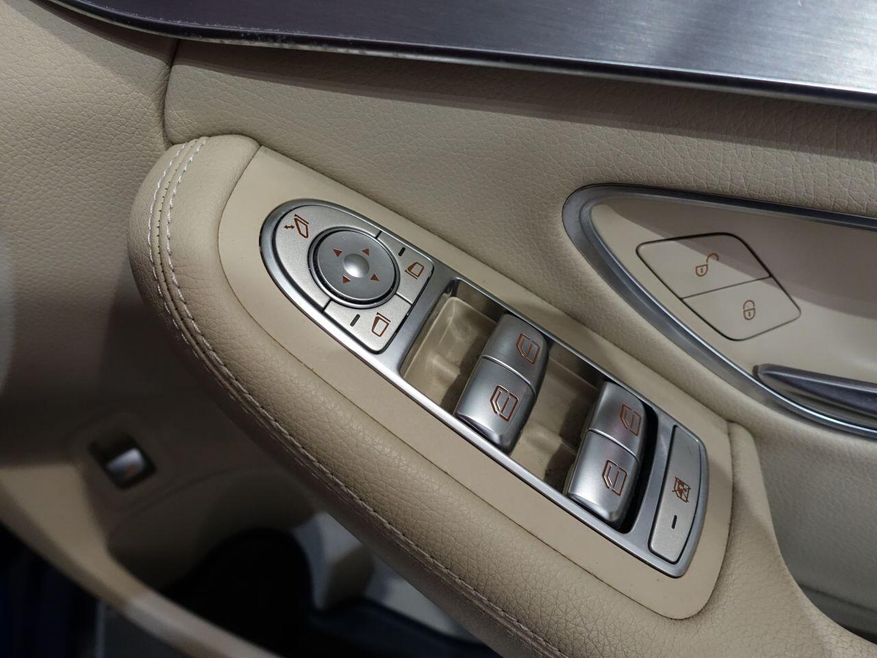 Mercedes-benz C-CLASS - Image 32