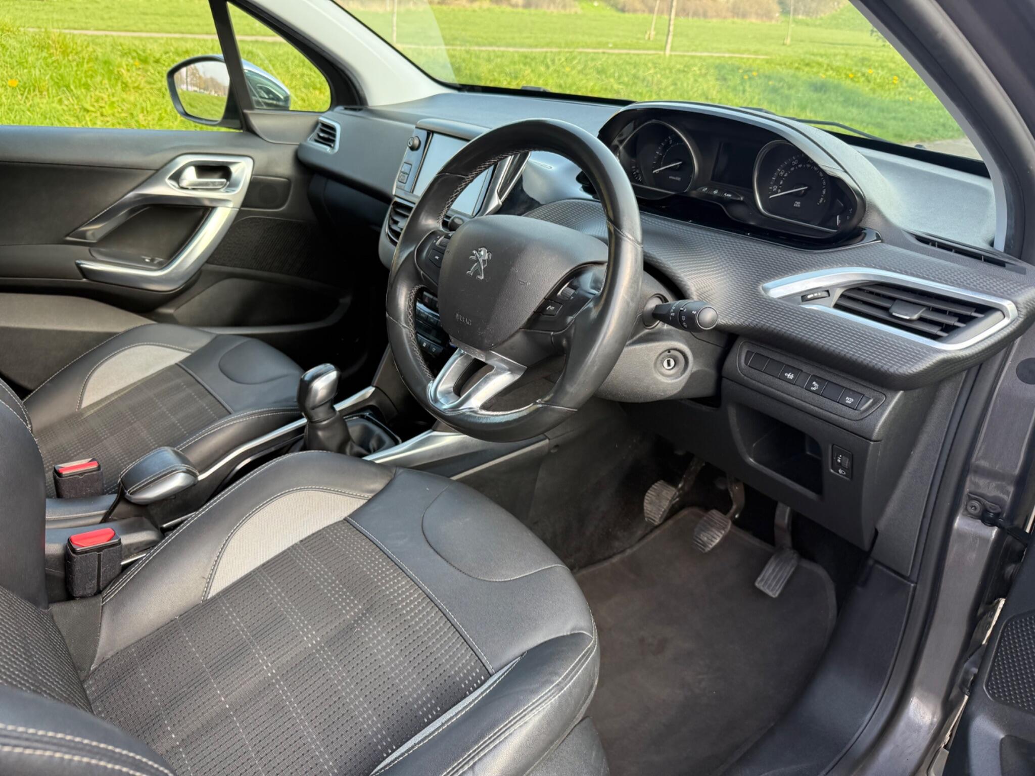 Peugeot 2008 - Image 12