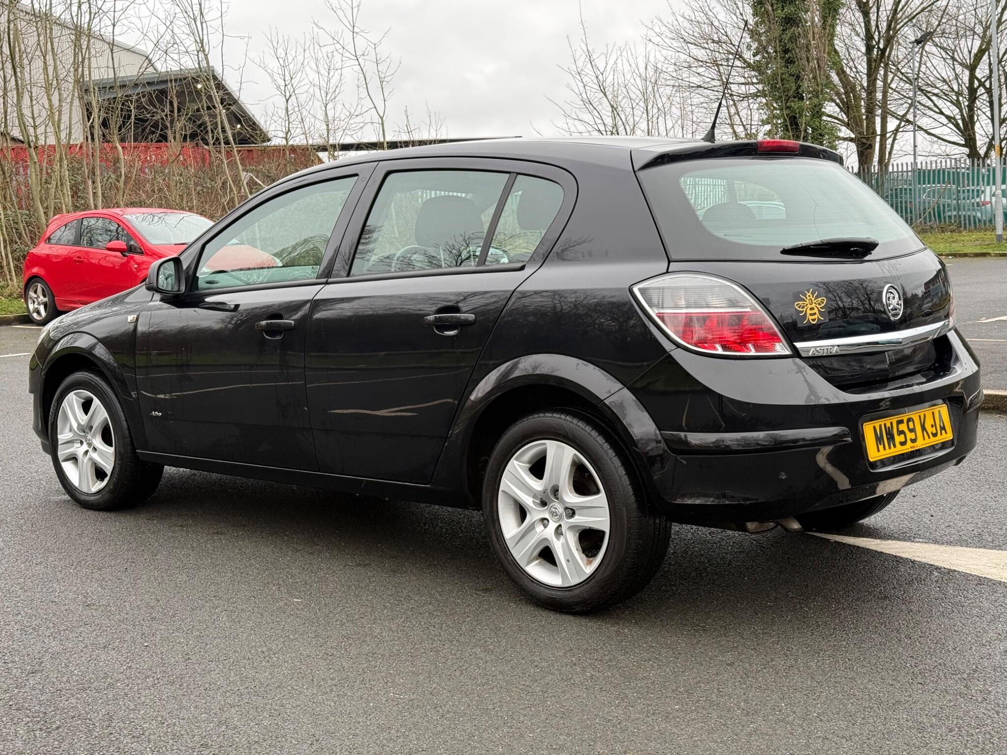 Vauxhall Astra - Image 5