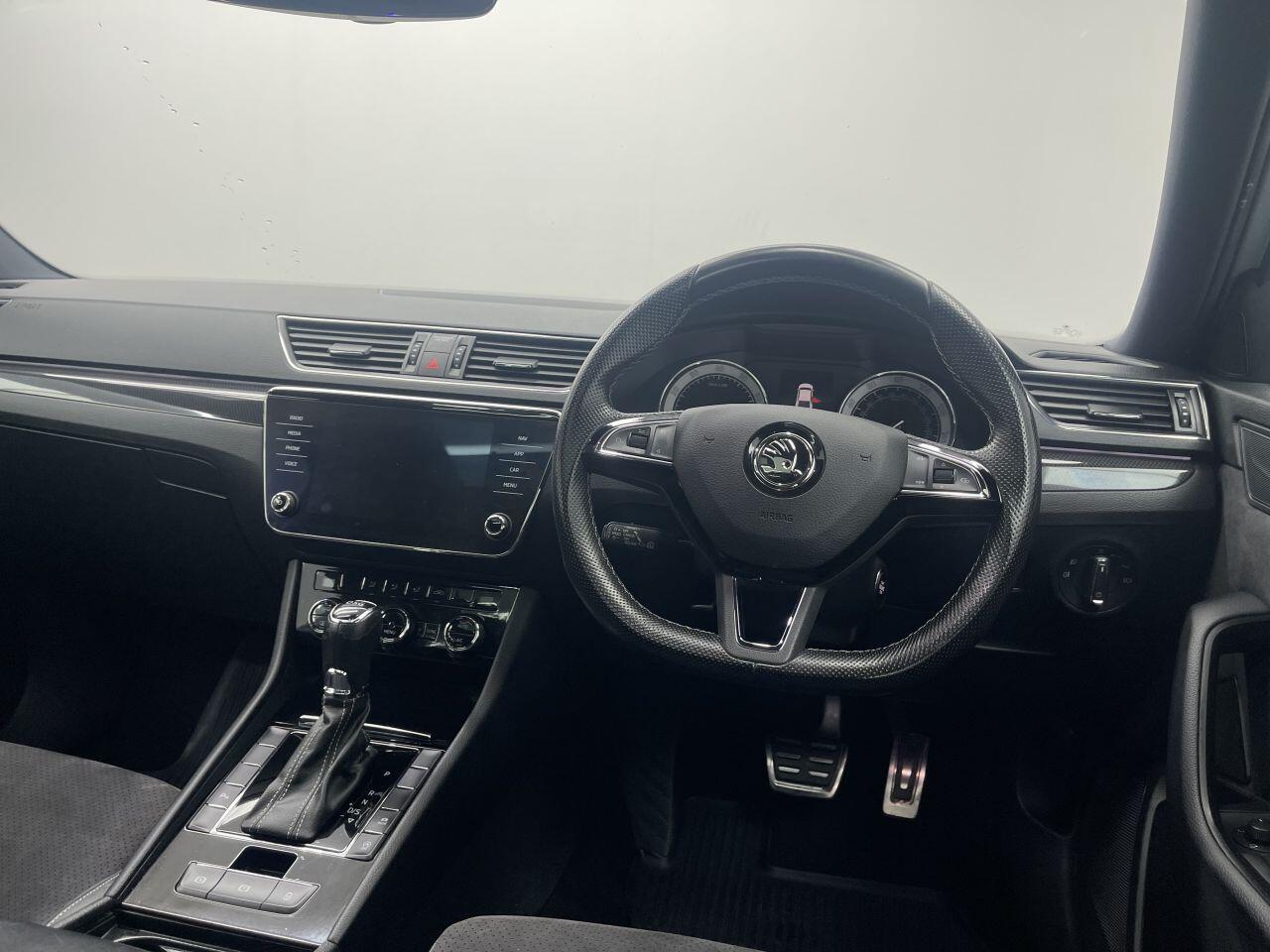 Skoda Superb - Image 24