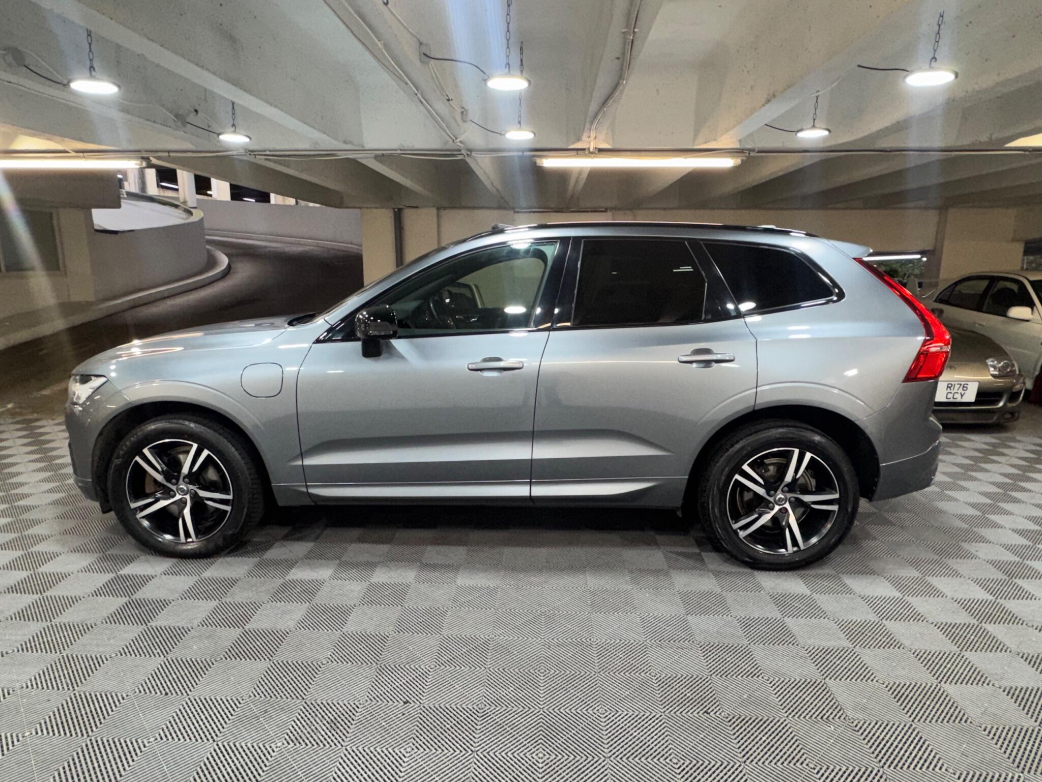 Volvo XC60 - Image 2