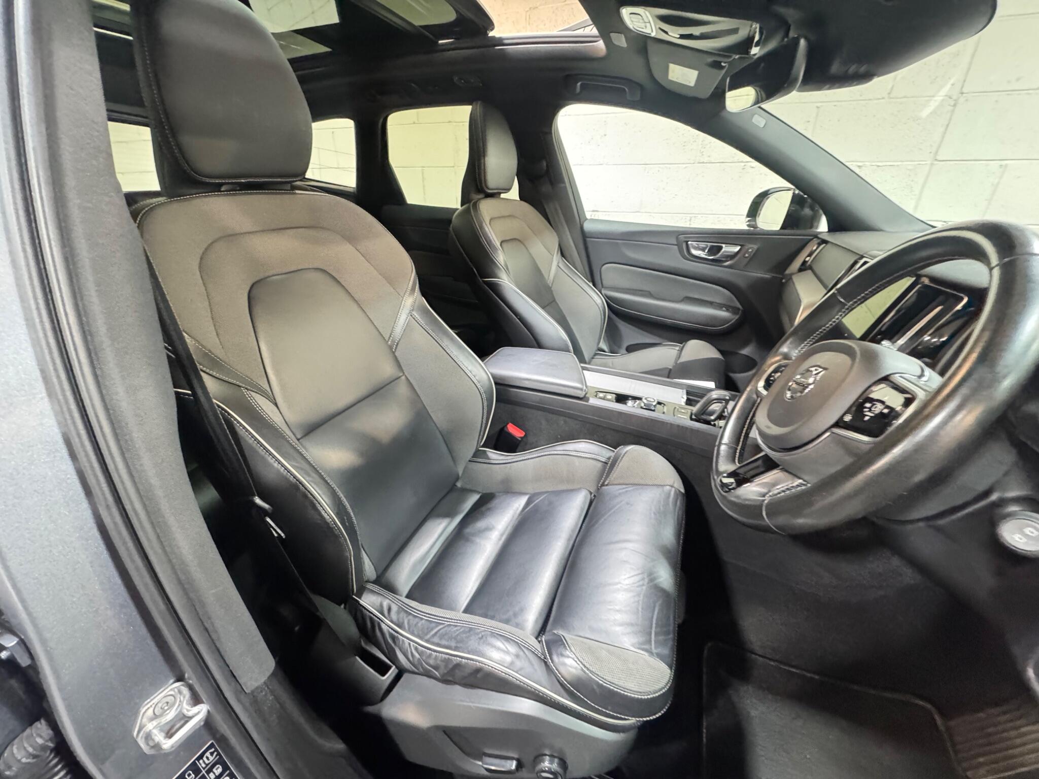 Volvo XC60 - Image 8