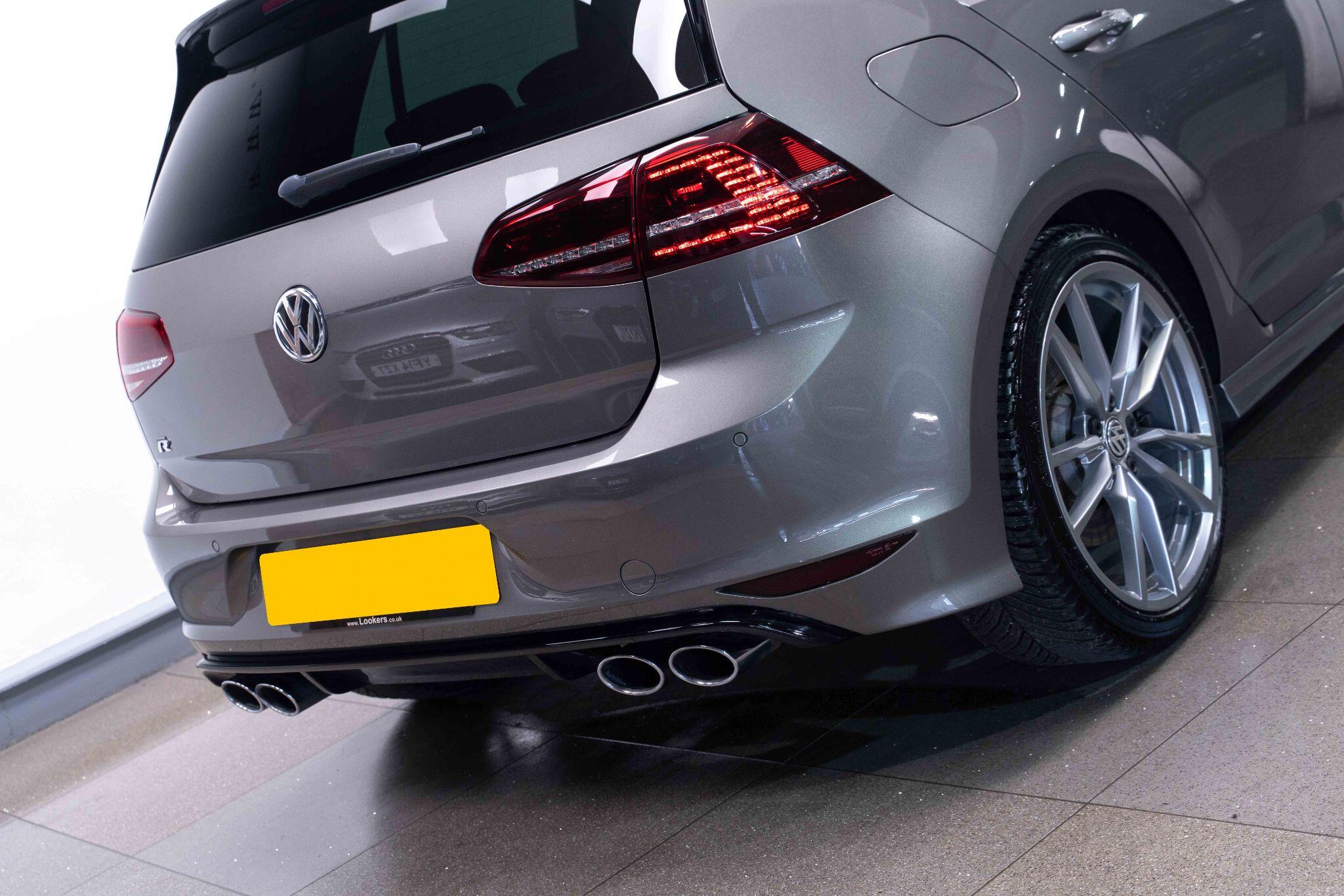 Volkswagen Golf - Image 4