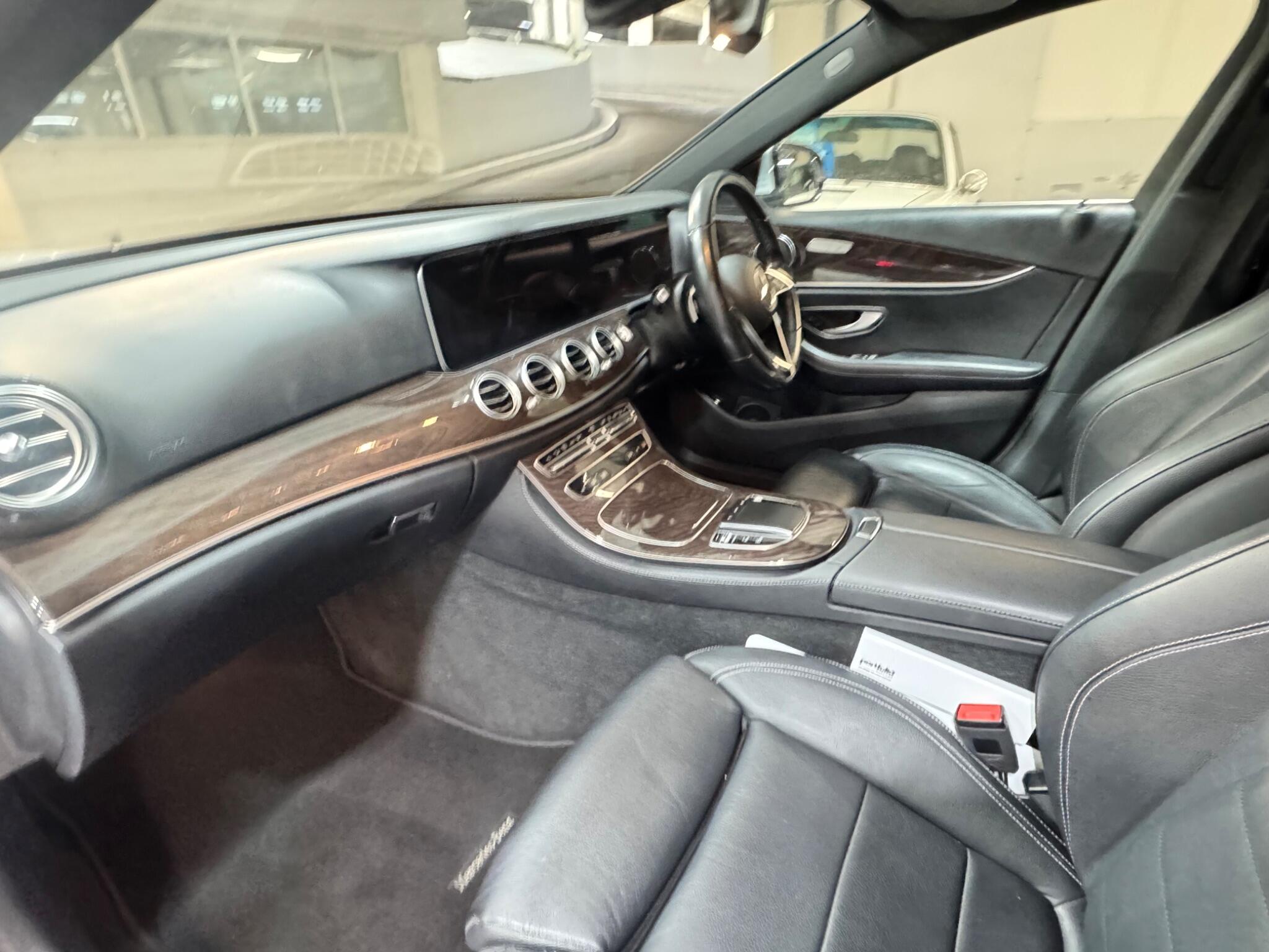 Mercedes E Class - Image 11