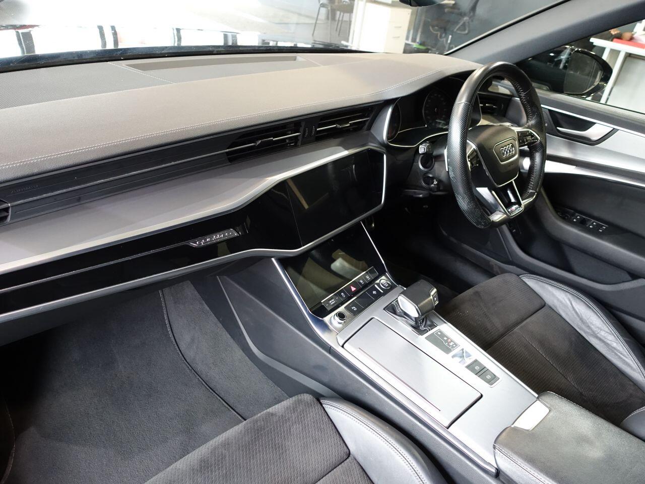 Audi A6 Avant - Image 14