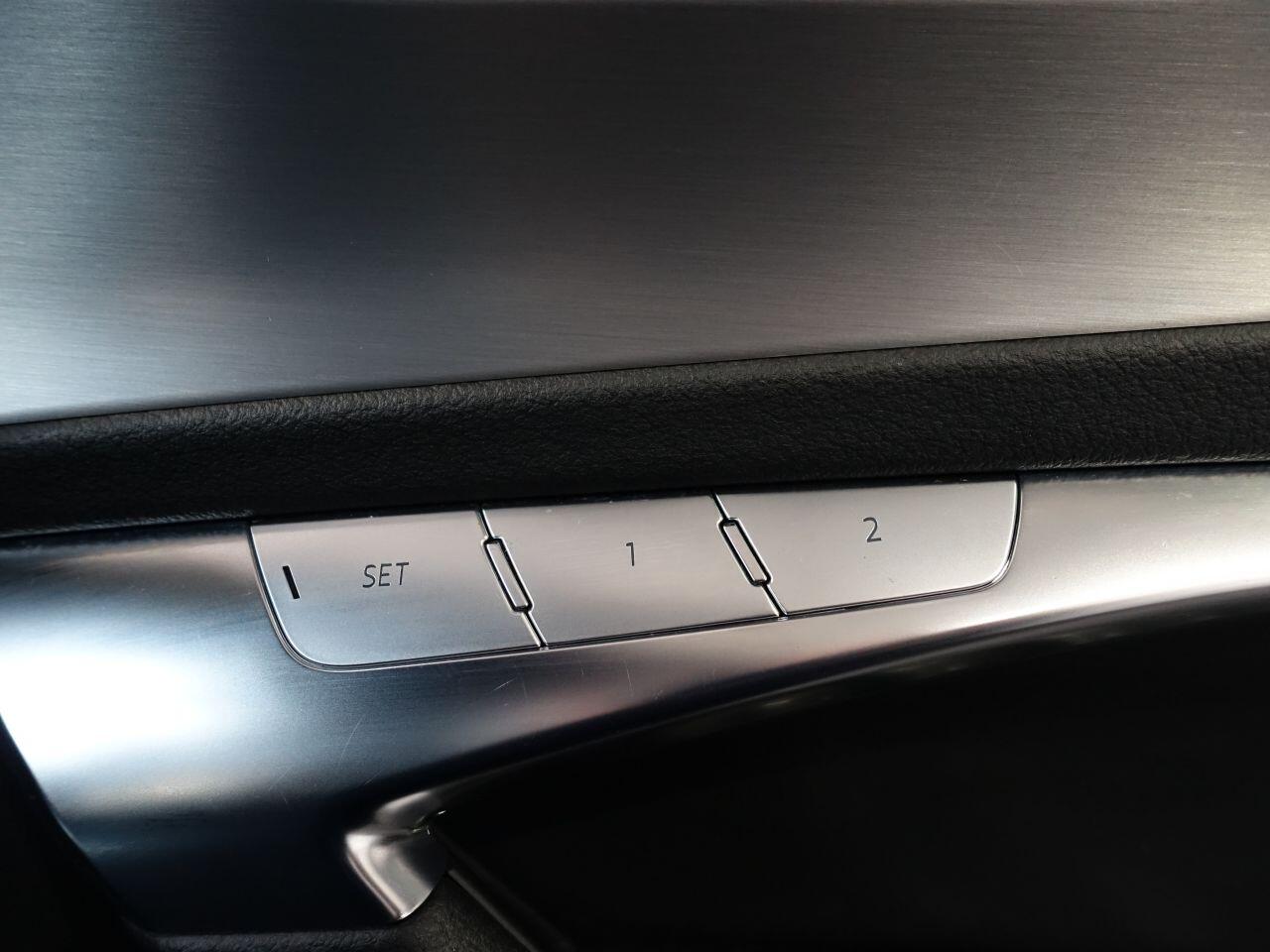 Audi A6 Avant - Image 33