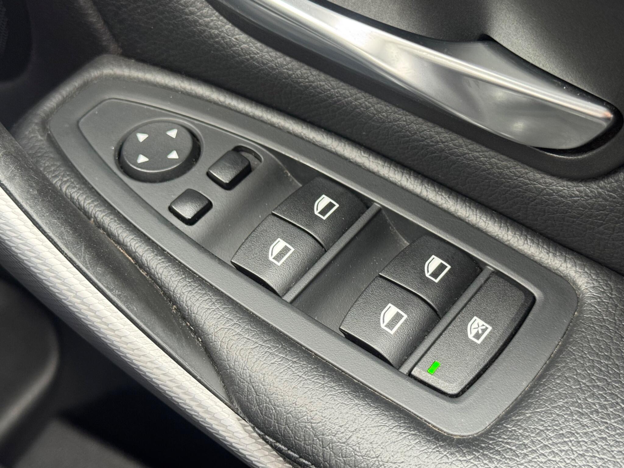 BMW 3 Series - Image 30