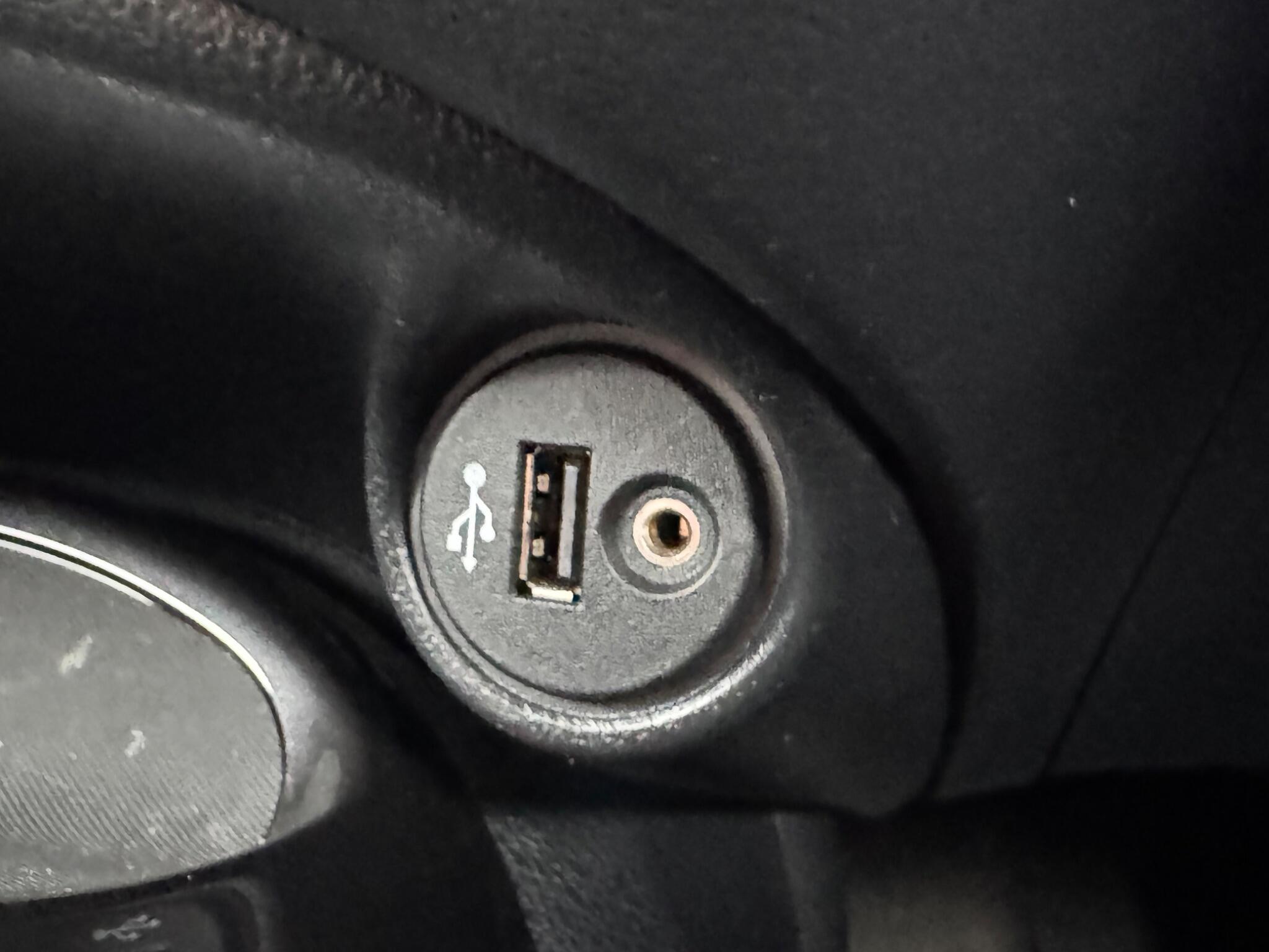 Nissan Juke - Image 28
