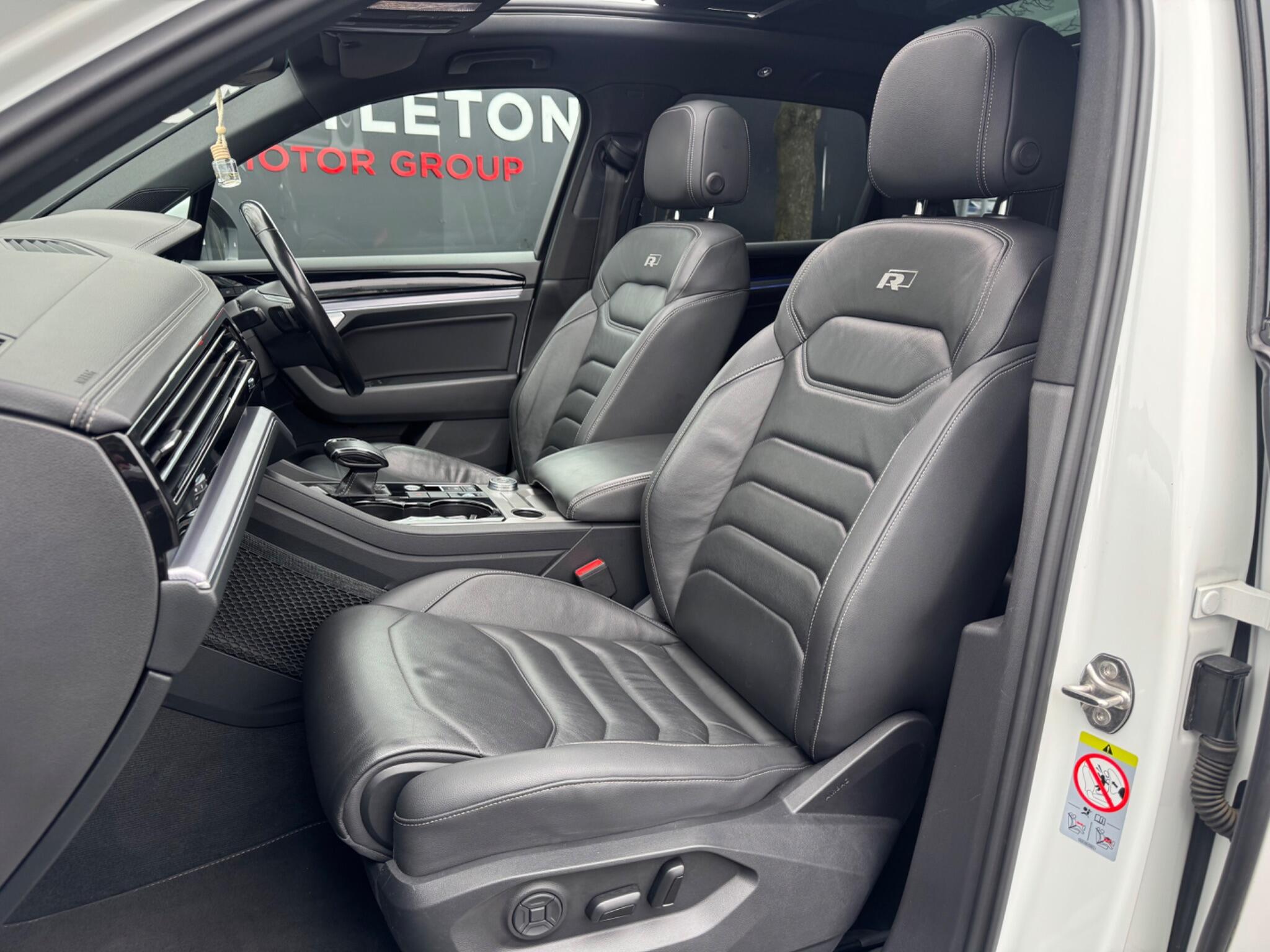 Volkswagen Touareg - Image 53